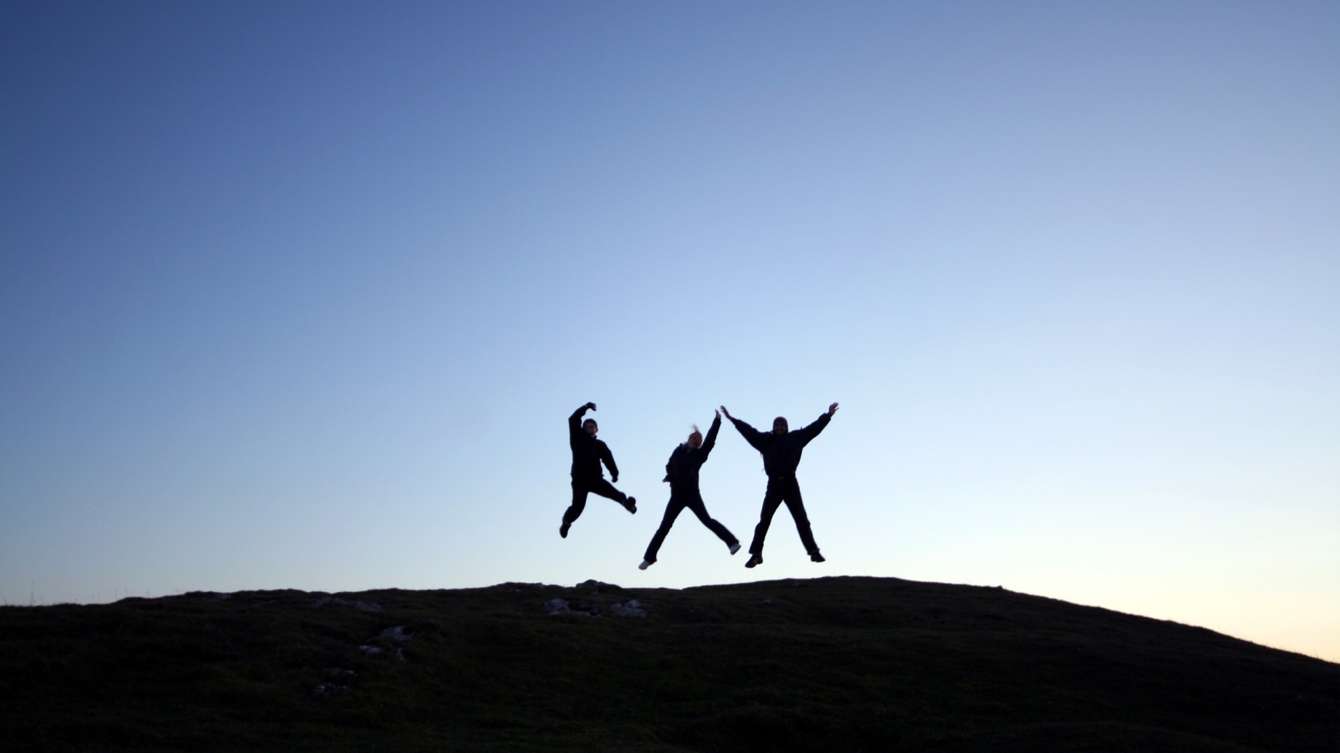 Fun, Horizon, Sand, Ecoregion, Jumping. Wallpaper in 1920x1080 Resolution
