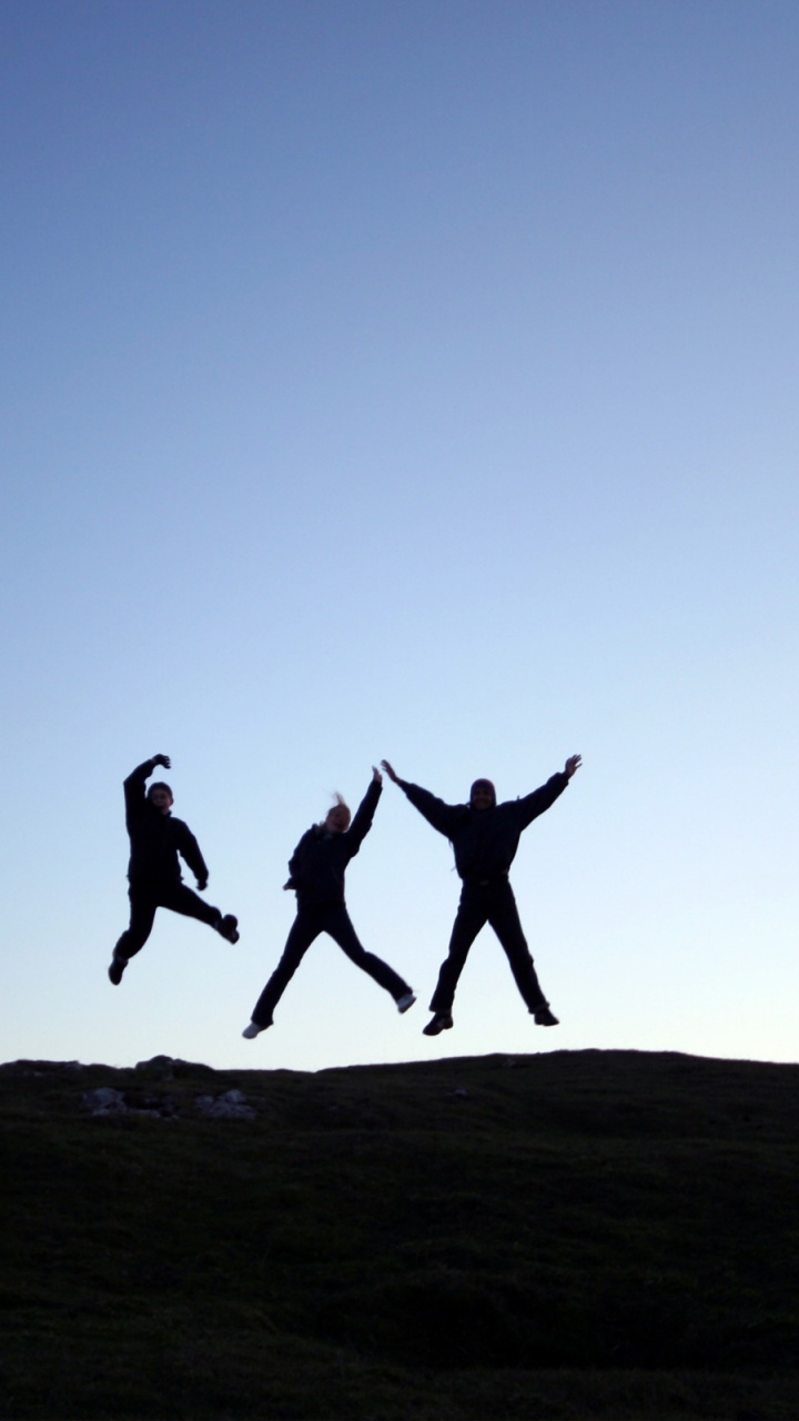 Fun, Horizon, Sand, Ecoregion, Jumping. Wallpaper in 720x1280 Resolution