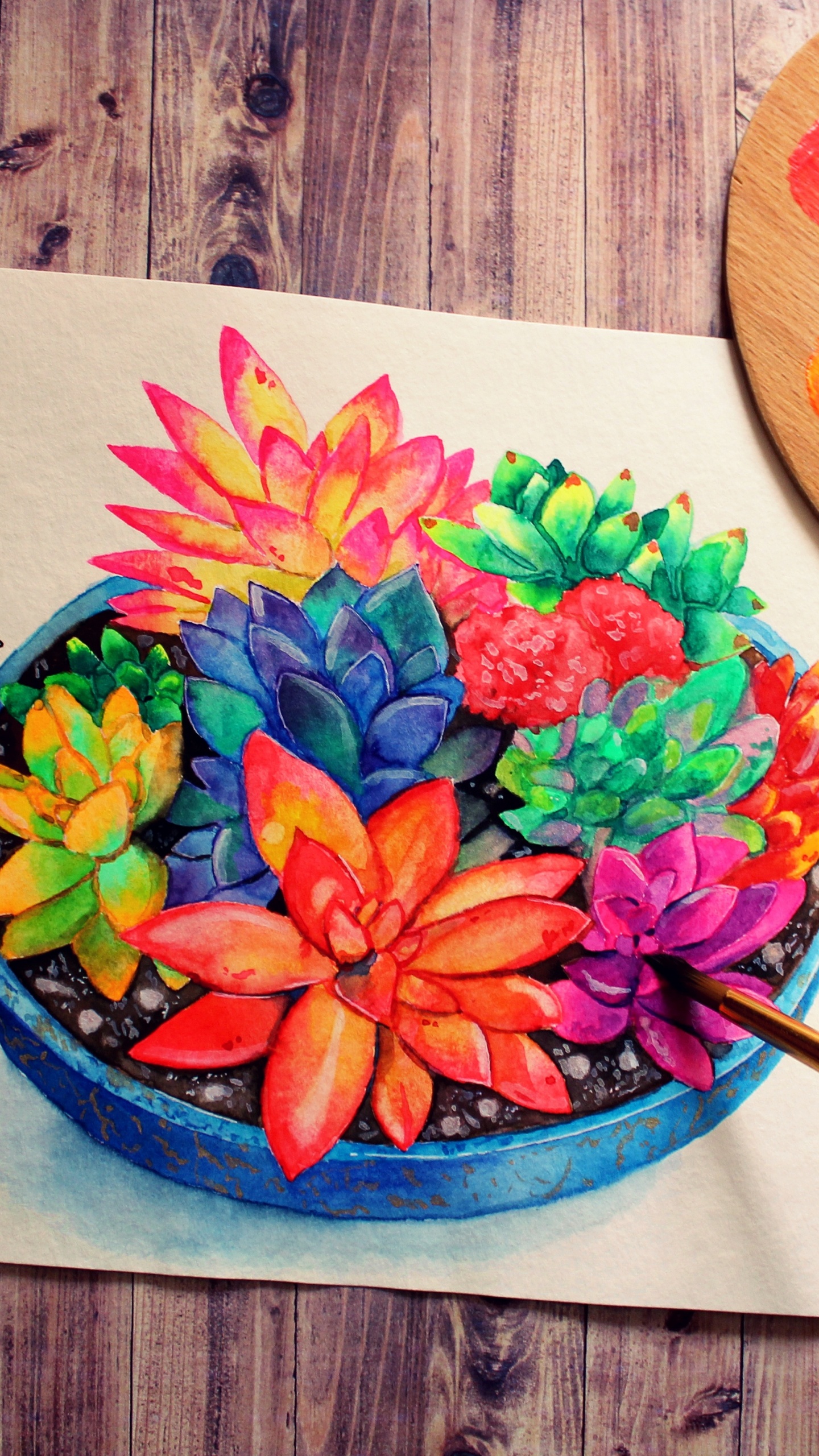 Person Mit Rotem Und Gelbem Blumenhandfächer. Wallpaper in 1440x2560 Resolution