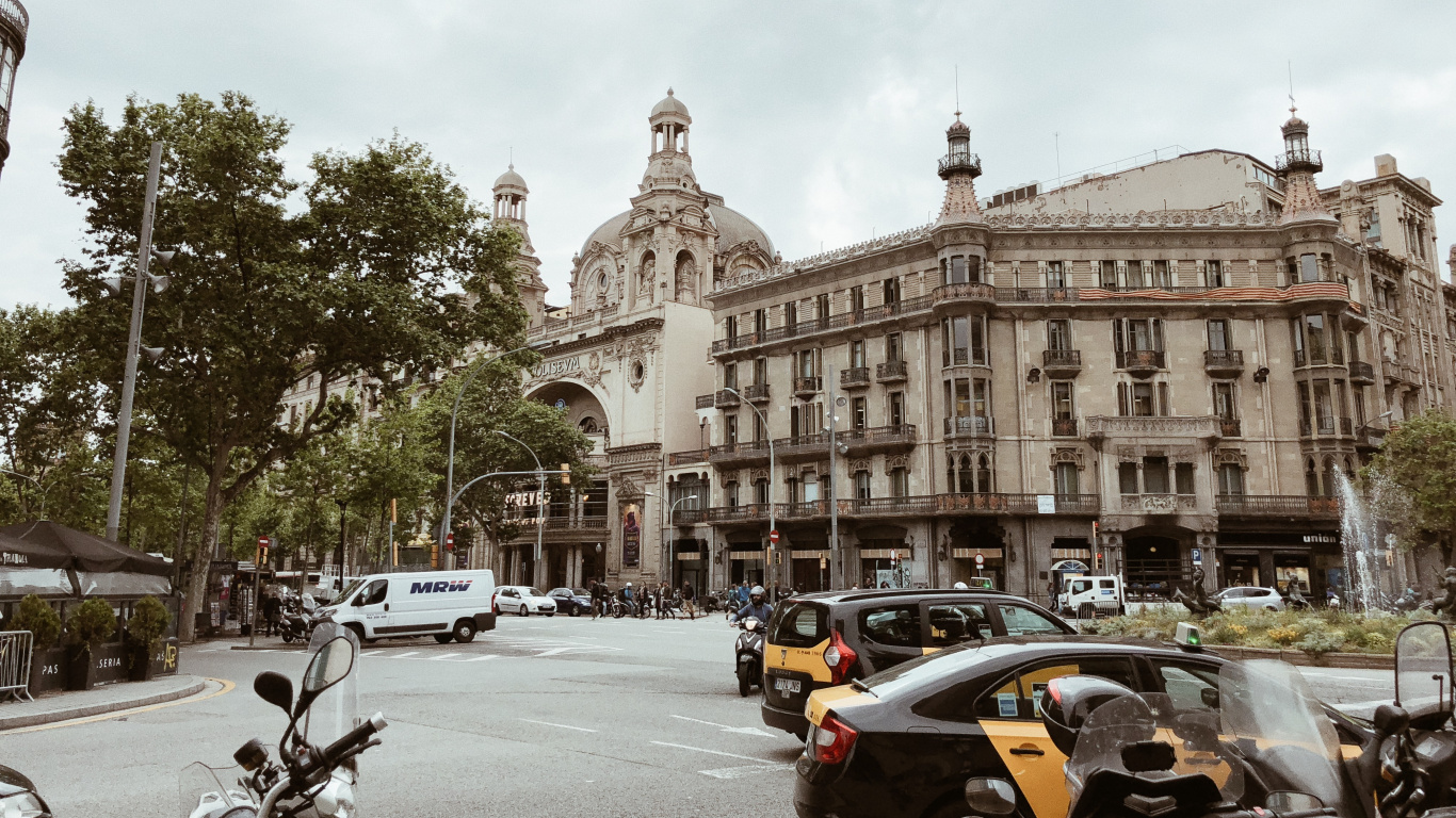 Espanya, Street, Dome, Alloy Wheel, Byzantine Architecture. Wallpaper in 1366x768 Resolution