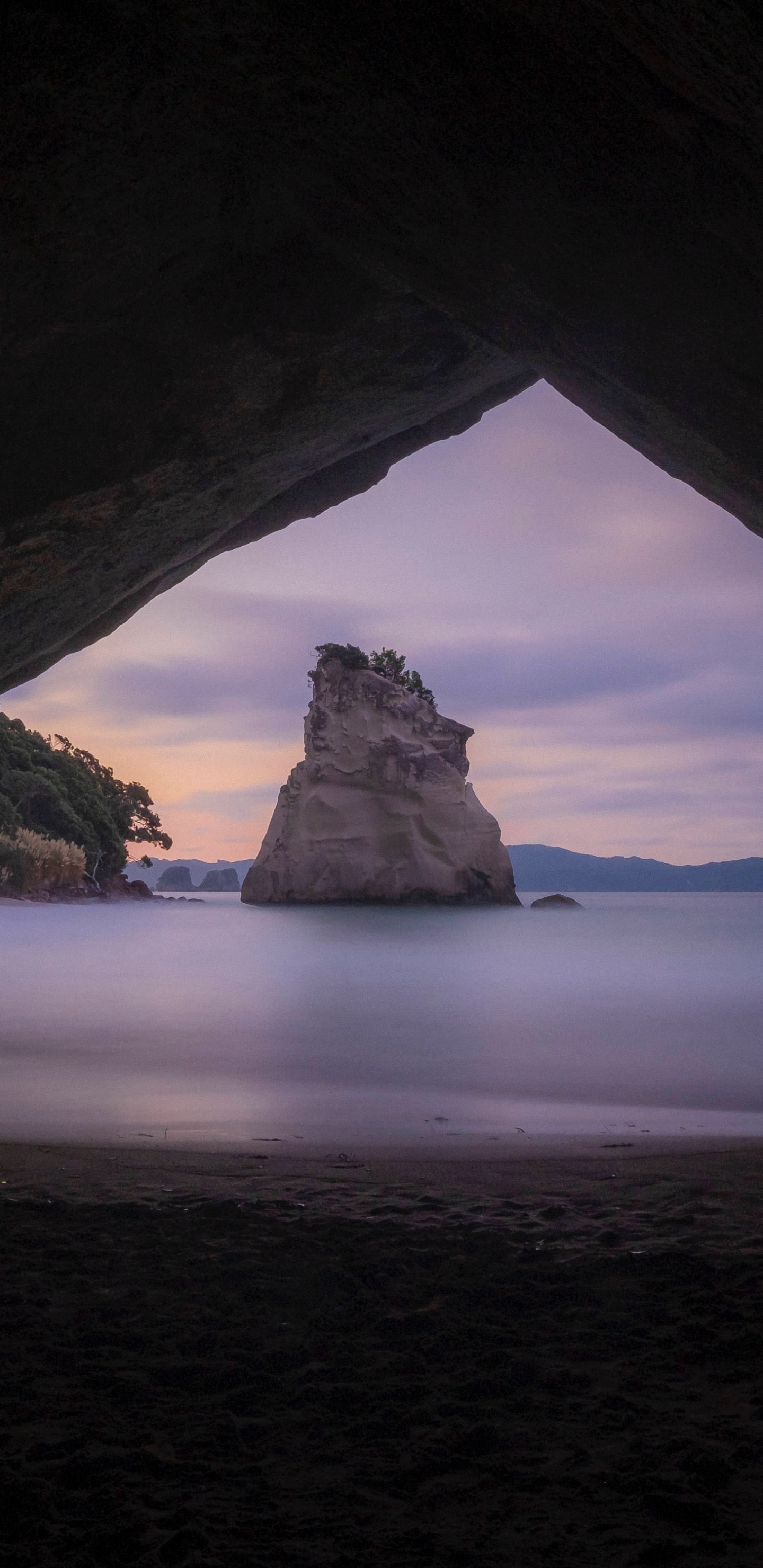 Rock, Natur, Meer, Natural Arch, Küsten-und Ozeanischen Formationen. Wallpaper in 1440x2960 Resolution
