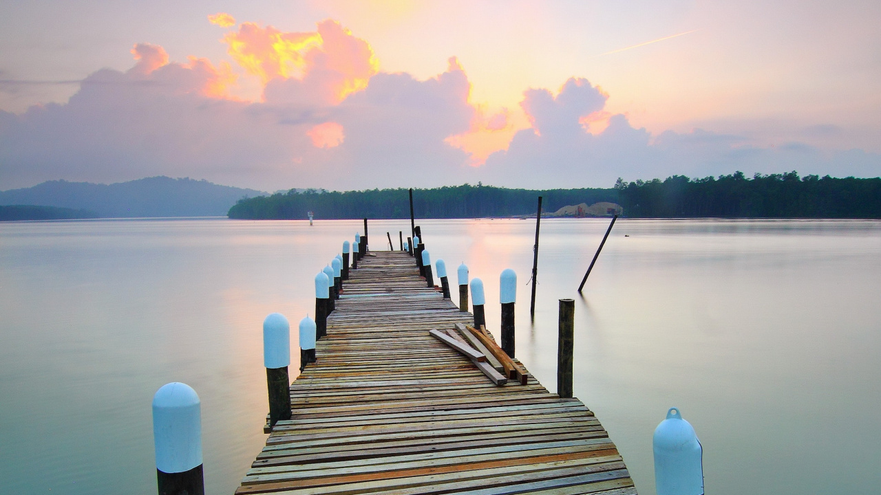 Brown Wooden Dock on Lake During Sunset. Wallpaper in 1280x720 Resolution