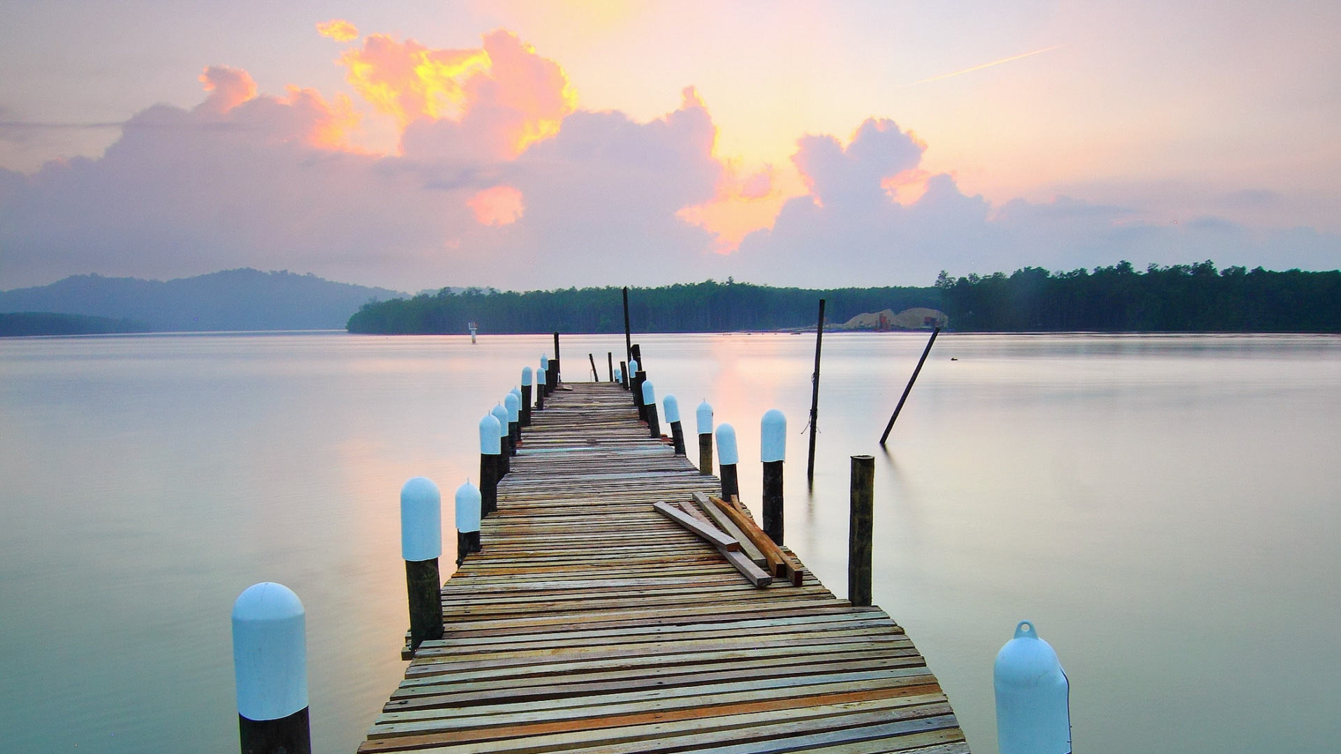Brown Wooden Dock on Lake During Sunset. Wallpaper in 1920x1080 Resolution
