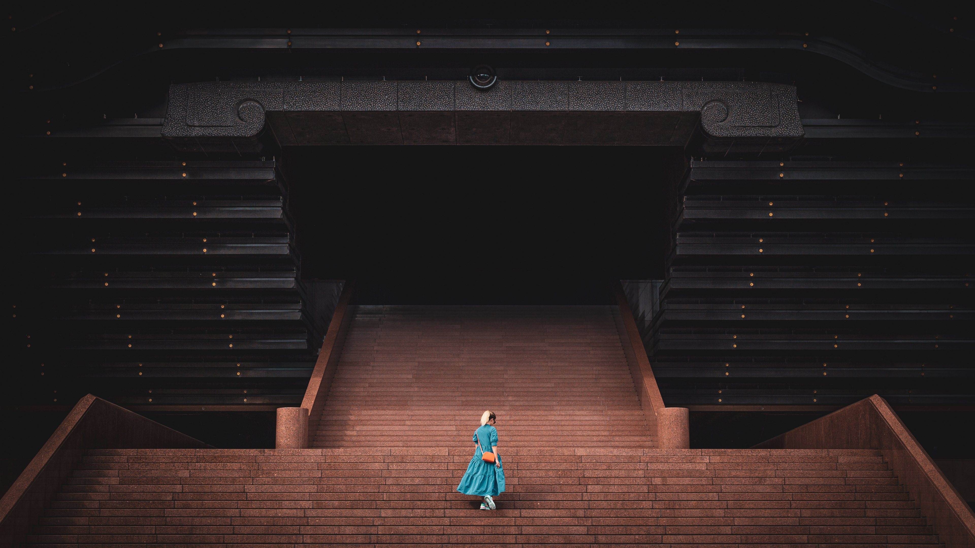 Woman in Teal Dress Walking on Stairs. Wallpaper in 3840x2160 Resolution