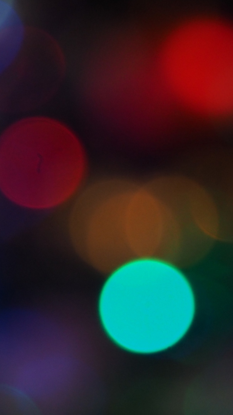 Rote Und Blaue Bokeh-Lichter. Wallpaper in 750x1334 Resolution