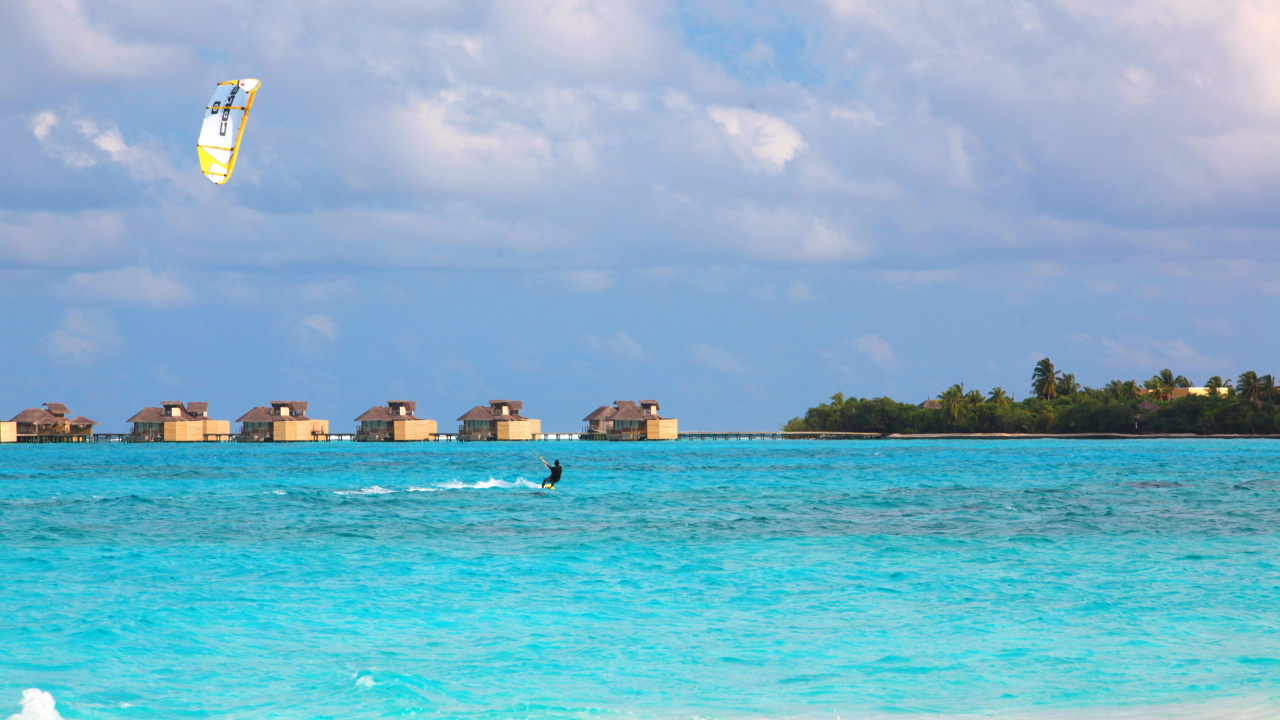 People on Beach During Daytime. Wallpaper in 1280x720 Resolution