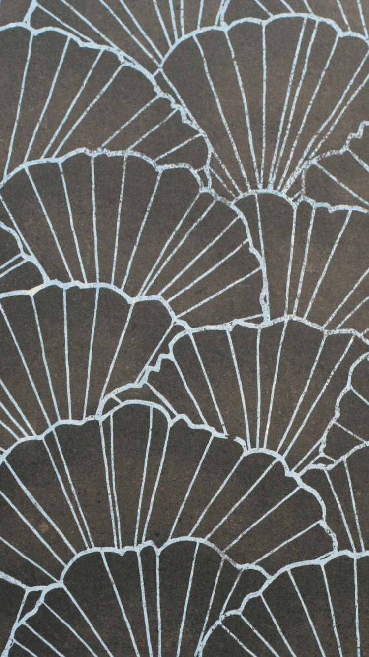 White and Black Floral Textile. Wallpaper in 750x1334 Resolution