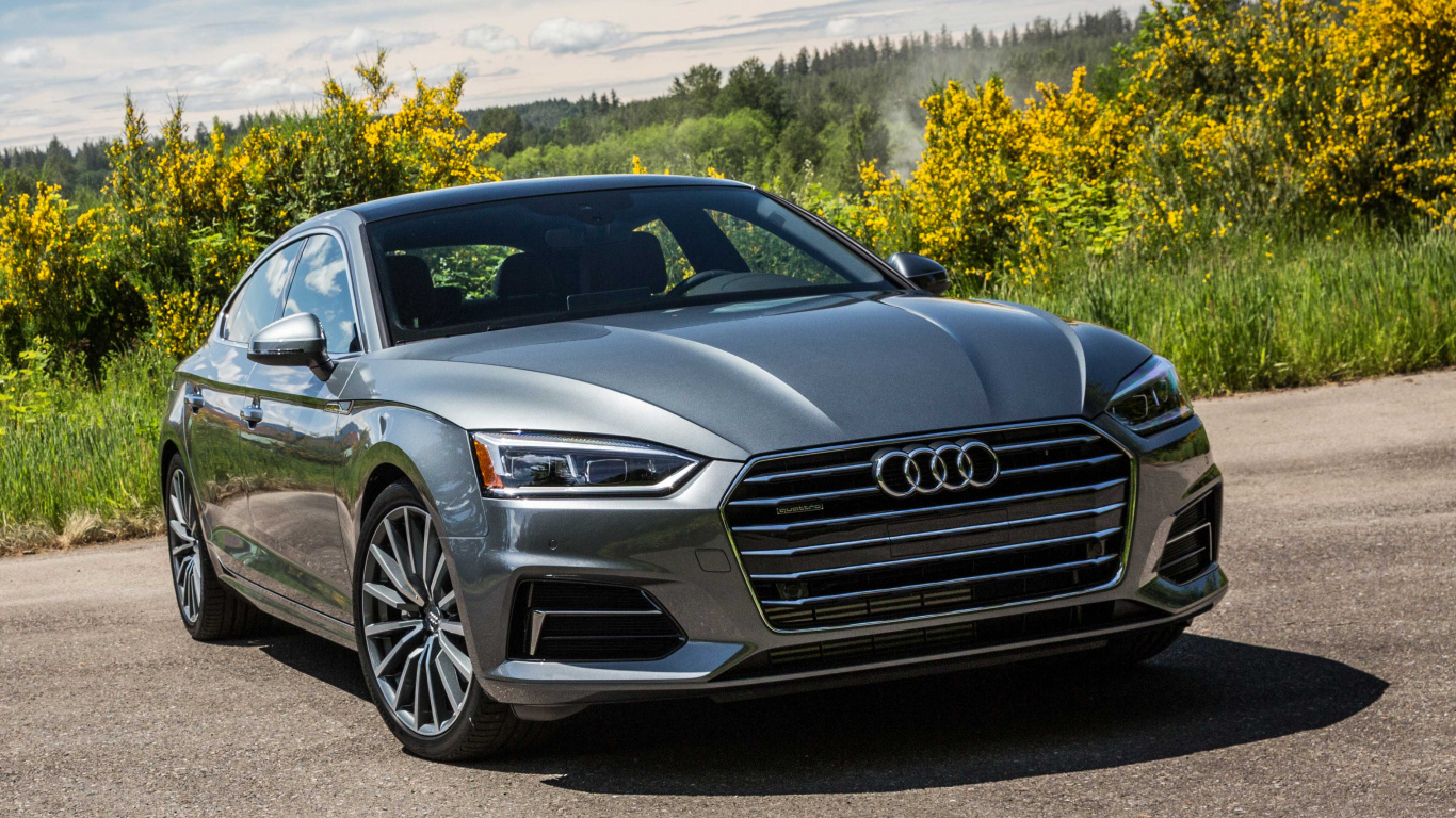 Grey Mercedes Benz Coupe on Grey Concrete Road During Daytime. Wallpaper in 1366x768 Resolution