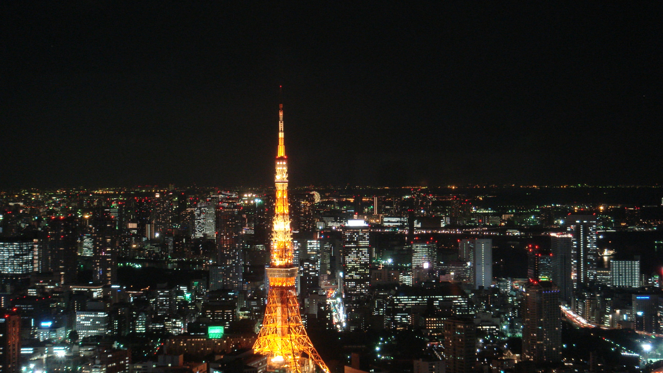 Eiffelturm in Paris Während Der Nacht. Wallpaper in 1366x768 Resolution