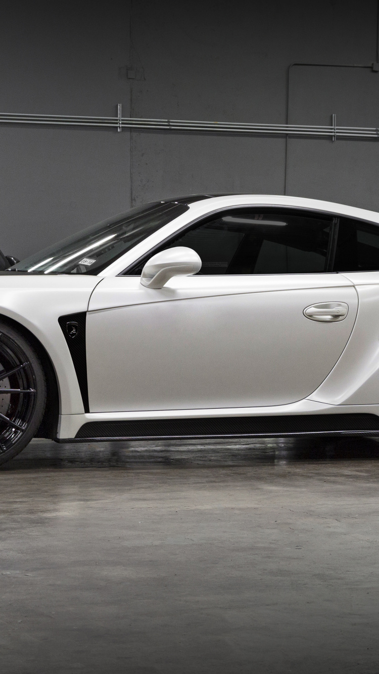 Porsche 911 Blanche Garée Dans Une Chambre. Wallpaper in 750x1334 Resolution