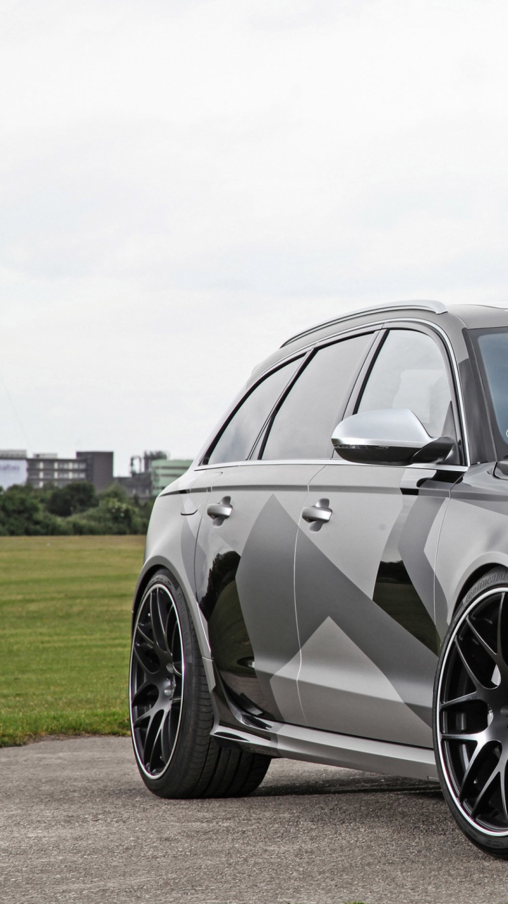 Audi r 8 Negro en la Carretera. Wallpaper in 720x1280 Resolution