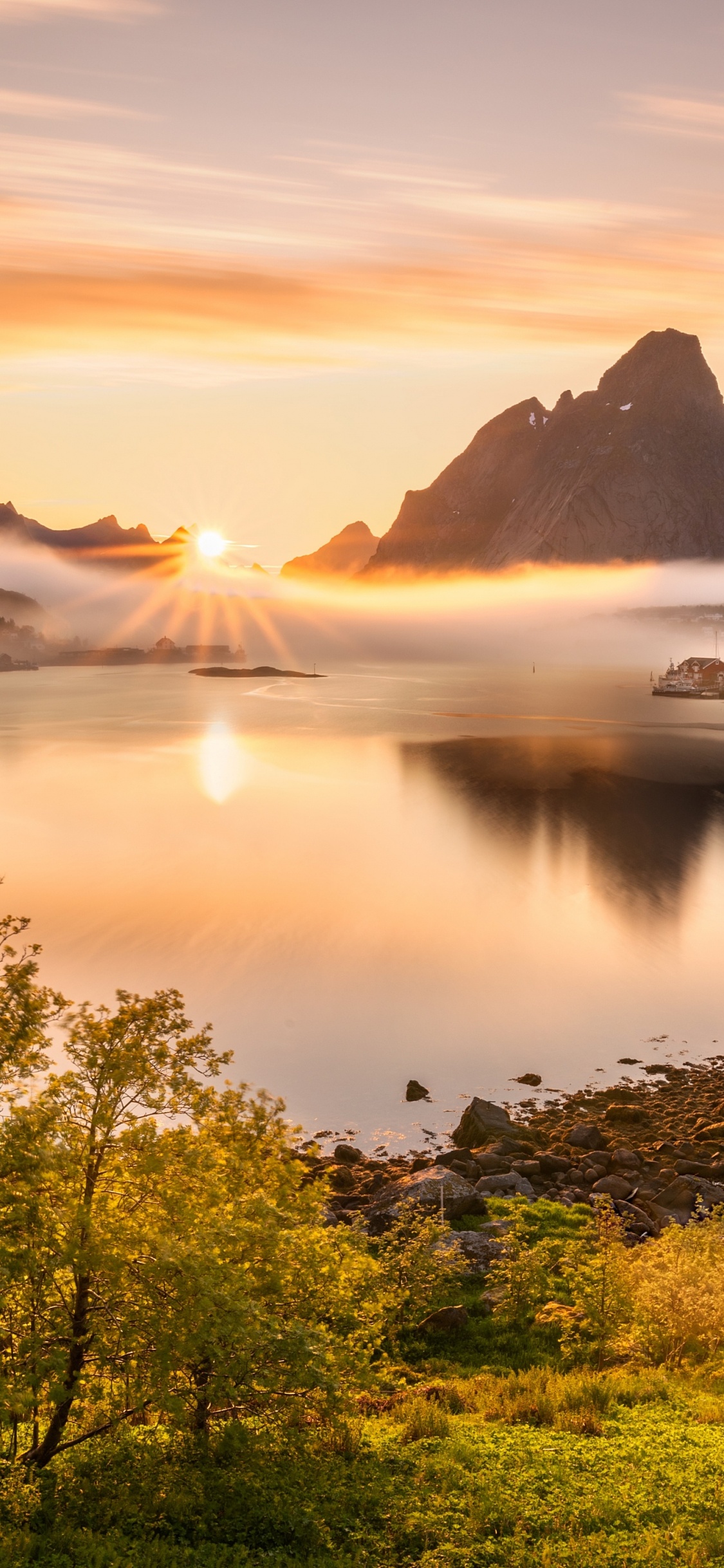 Nature, Lake District, Loch, Mountainous Landforms, Lake. Wallpaper in 1125x2436 Resolution