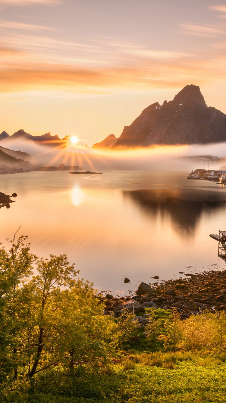 Nature, Lake District, Loch, Mountainous Landforms, Lake. Wallpaper in 750x1334 Resolution