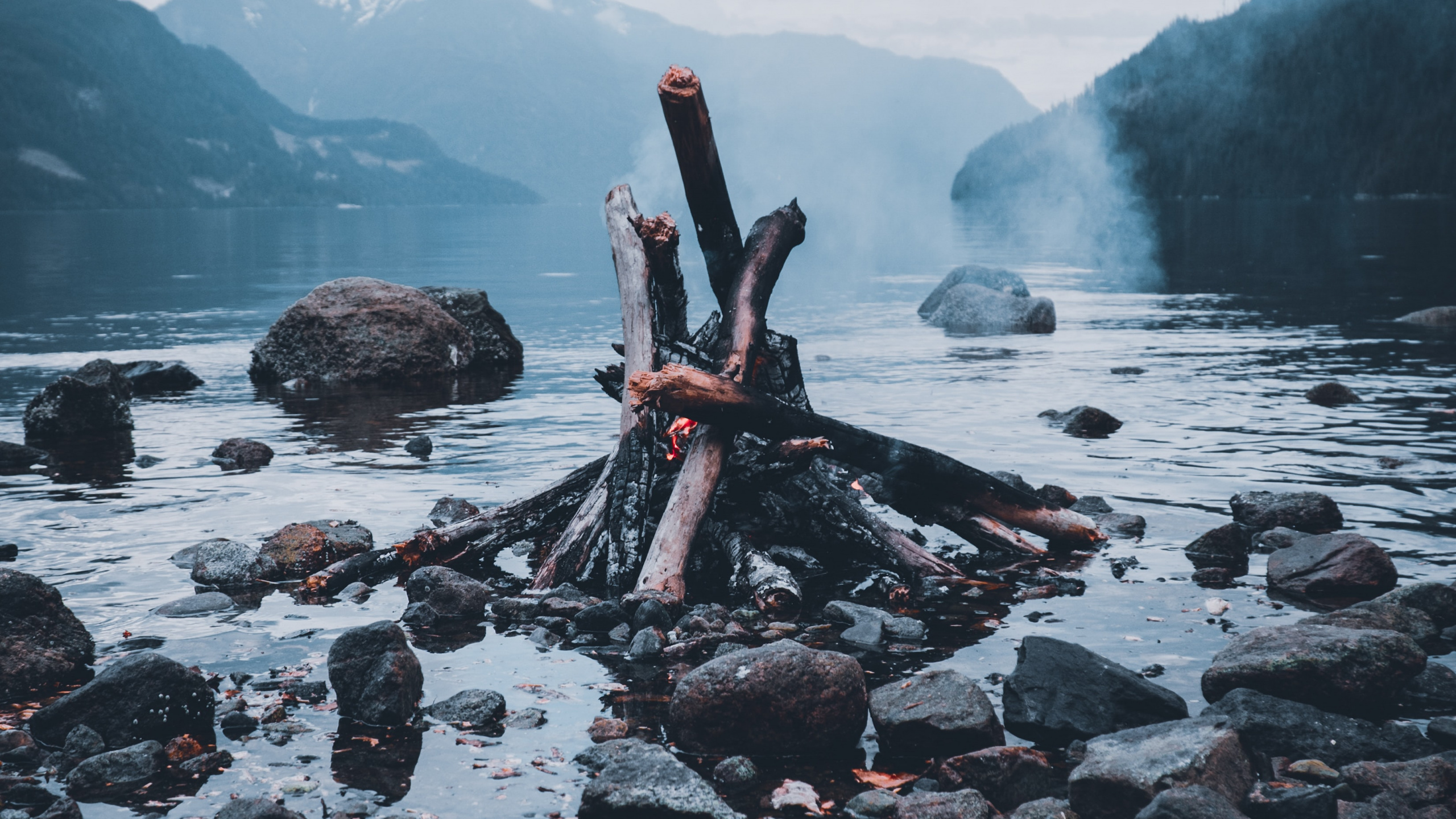 Water, Cloud, Water Resources, Mountain, Wood. Wallpaper in 2560x1440 Resolution