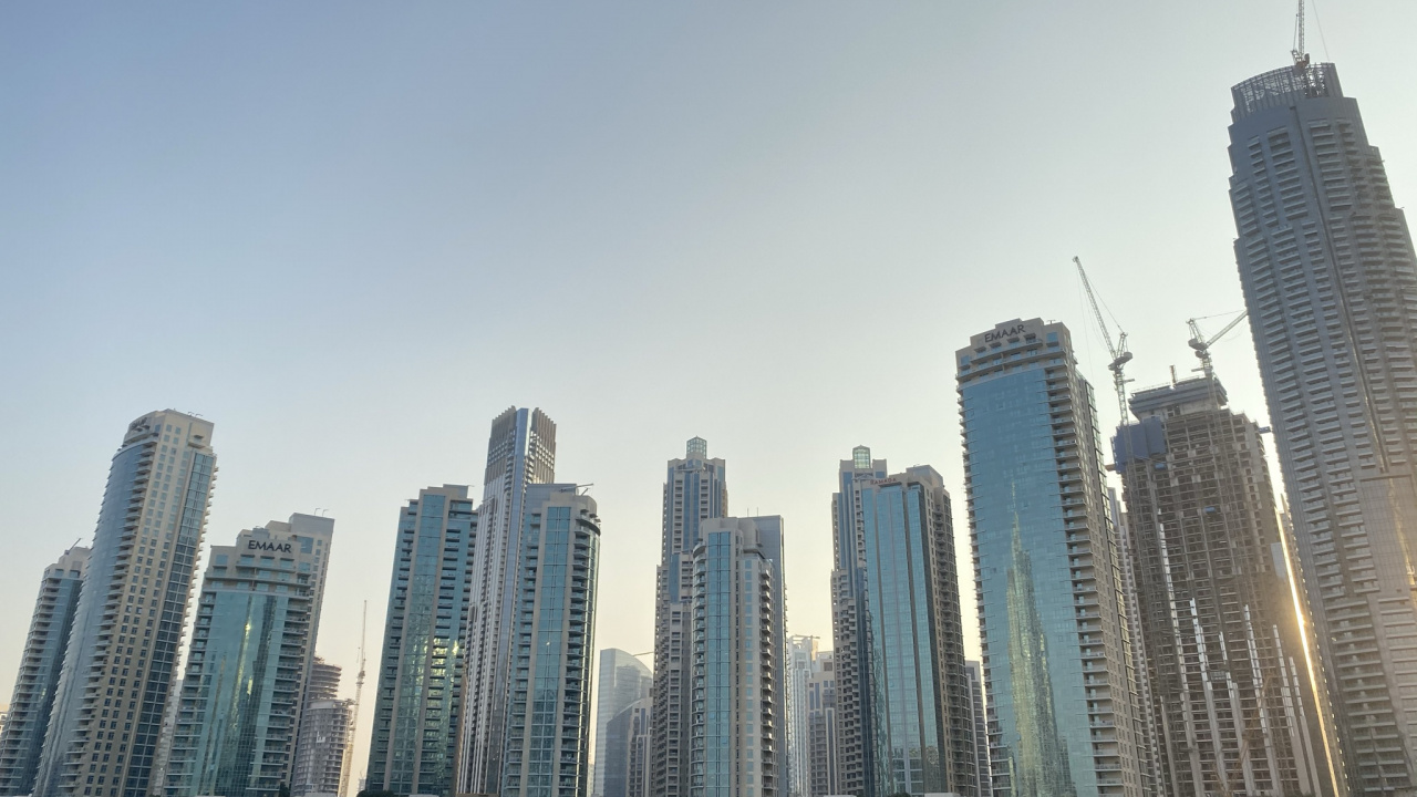 Dubaï, Gratte-ciel, Eau, Tour de Bloc, la Journée. Wallpaper in 1280x720 Resolution