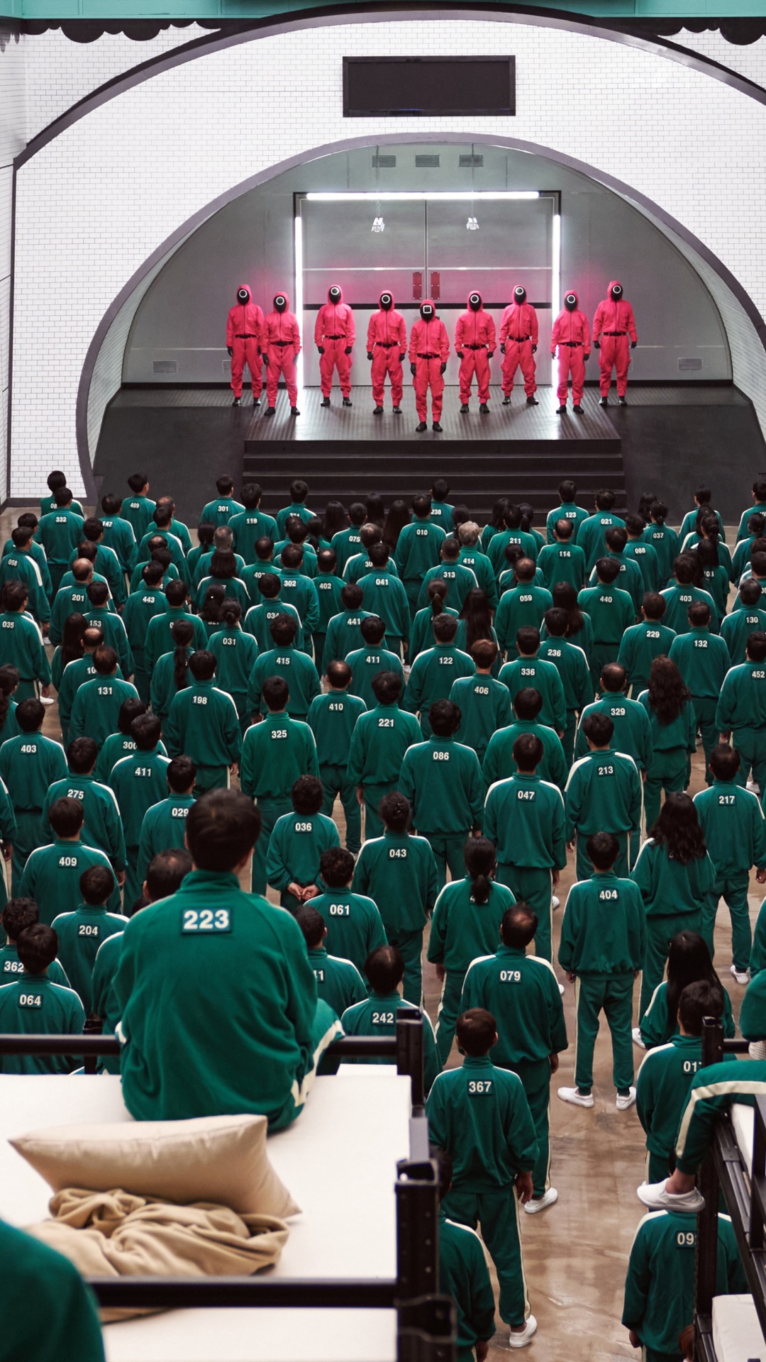 Squid Game, Squid Game Beds, South Korea, Kang Sae-byeok, Netflix. Wallpaper in 1080x1920 Resolution