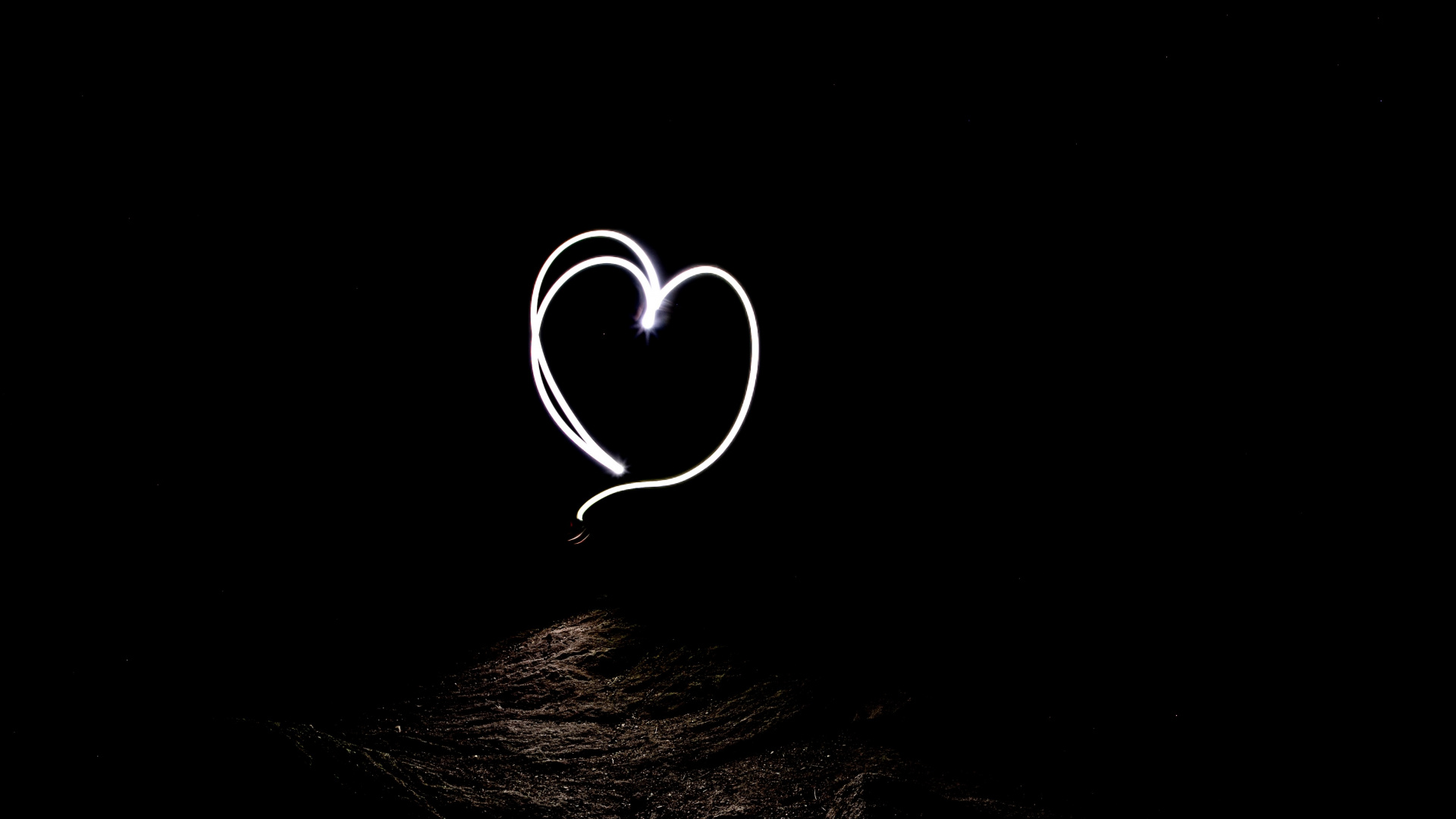 White Heart Shape on Black Background. Wallpaper in 1920x1080 Resolution