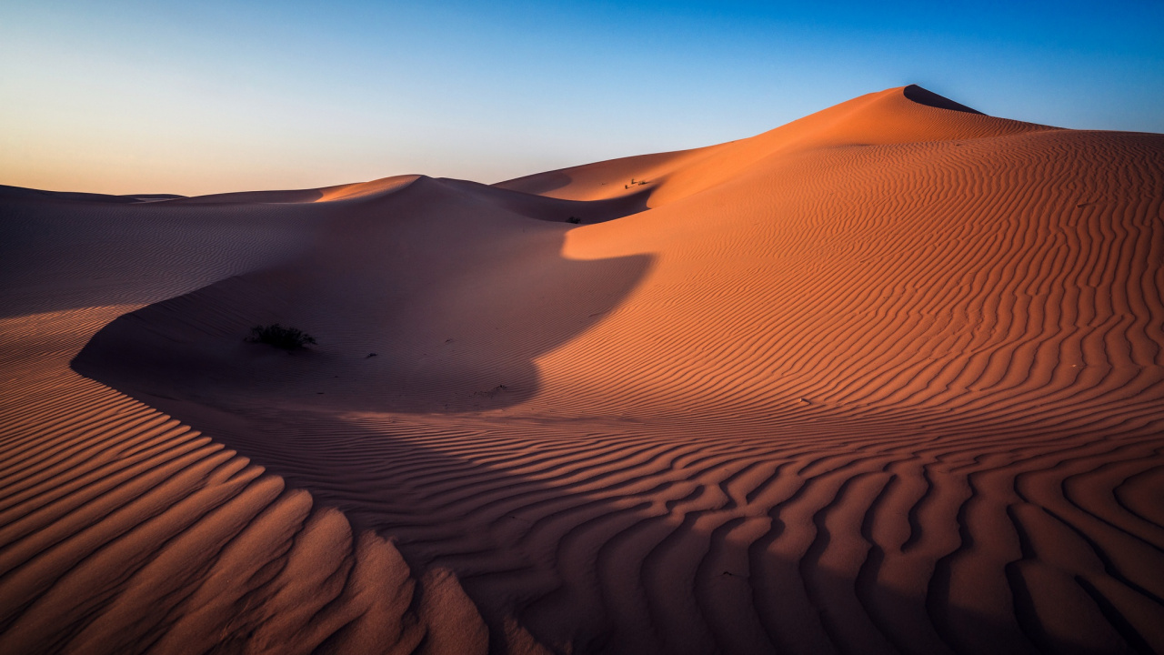 Brown Sand Dunes Under Blue Sky During Daytime. Wallpaper in 1280x720 Resolution