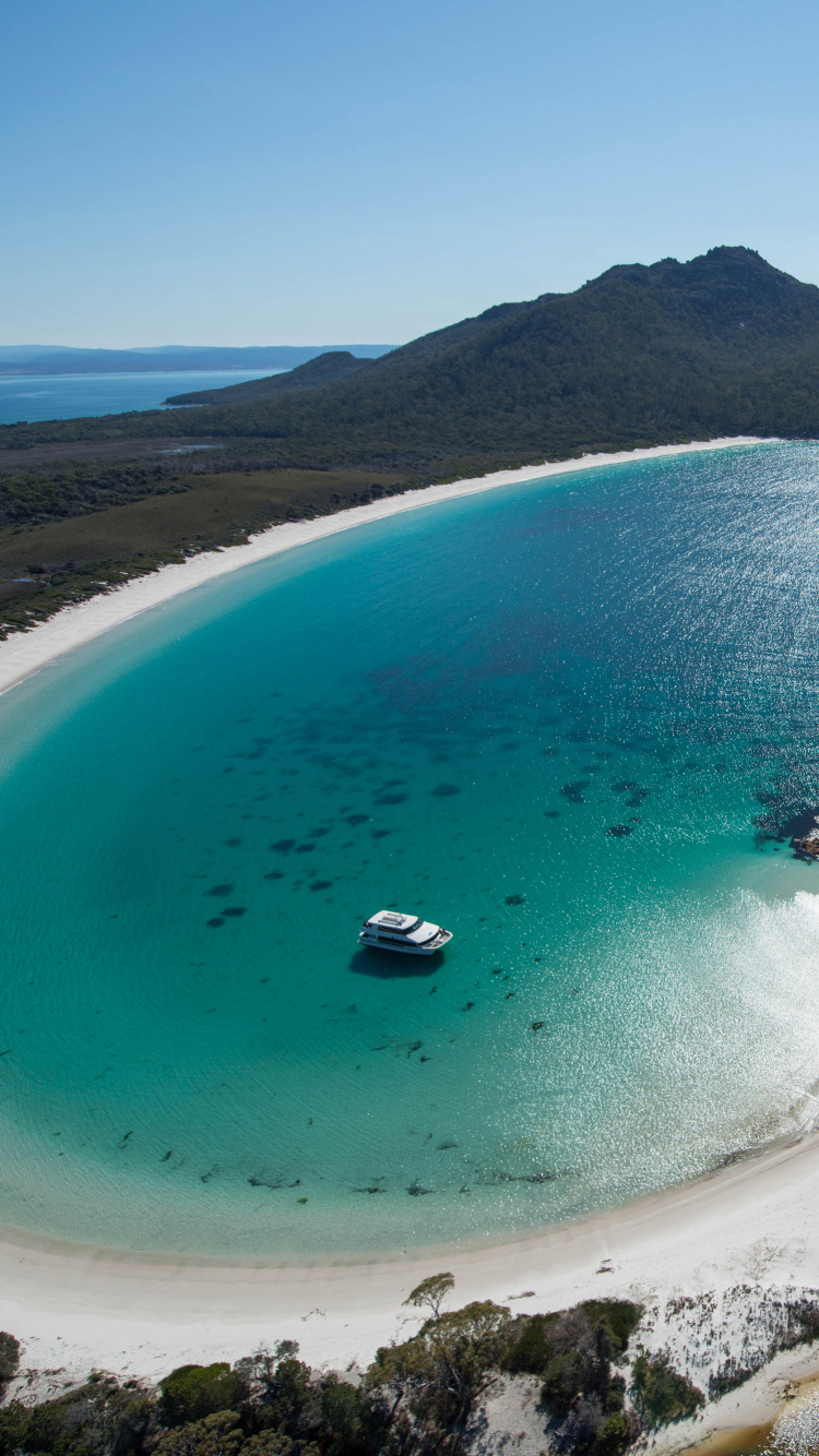 Vista Aérea Del Mar Azul Durante el Día. Wallpaper in 750x1334 Resolution