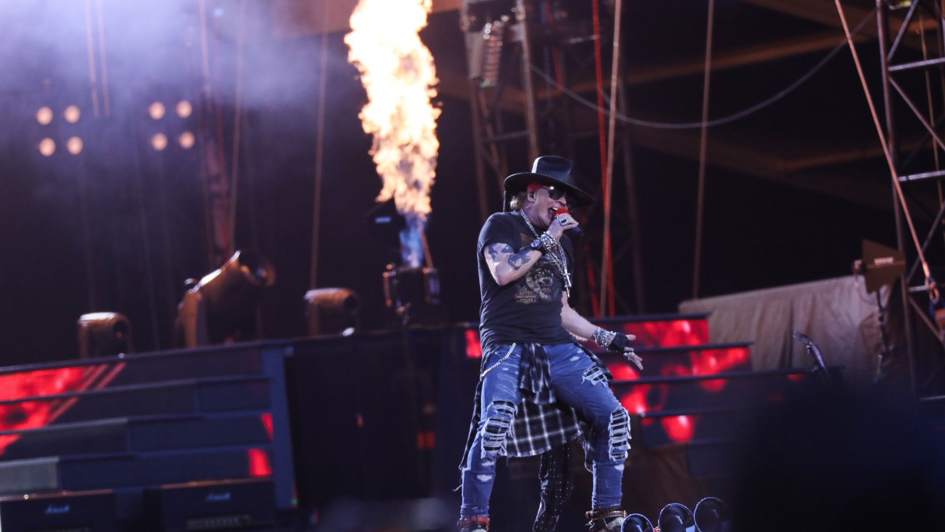 Etapa, Concierto de Rock, Guns N Roses, Concierto, No en Esta Vida Gira. Wallpaper in 1920x1080 Resolution