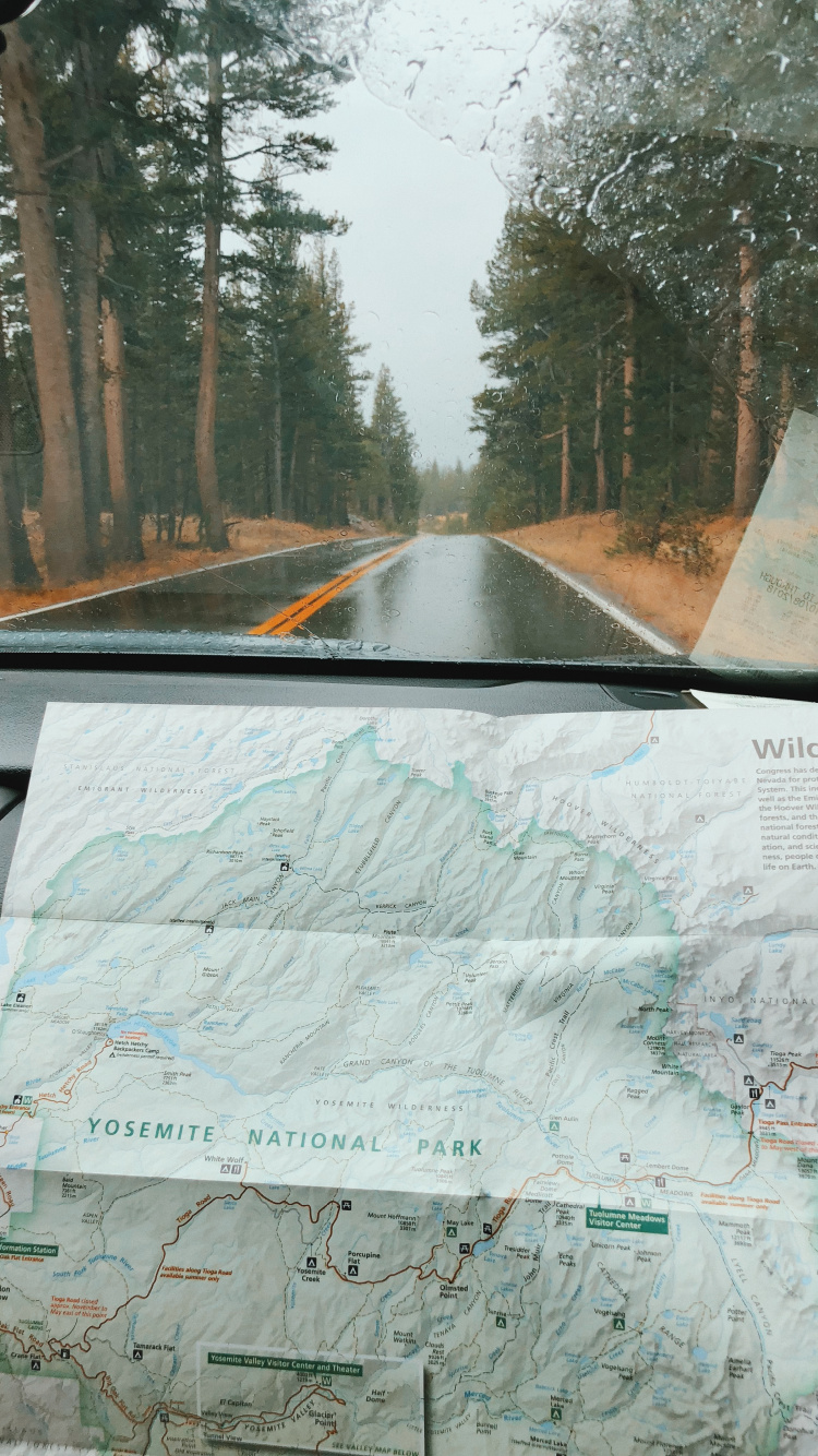 California, el Valle de Yosemite, Parabrisas, Coche, Vidrio. Wallpaper in 750x1334 Resolution