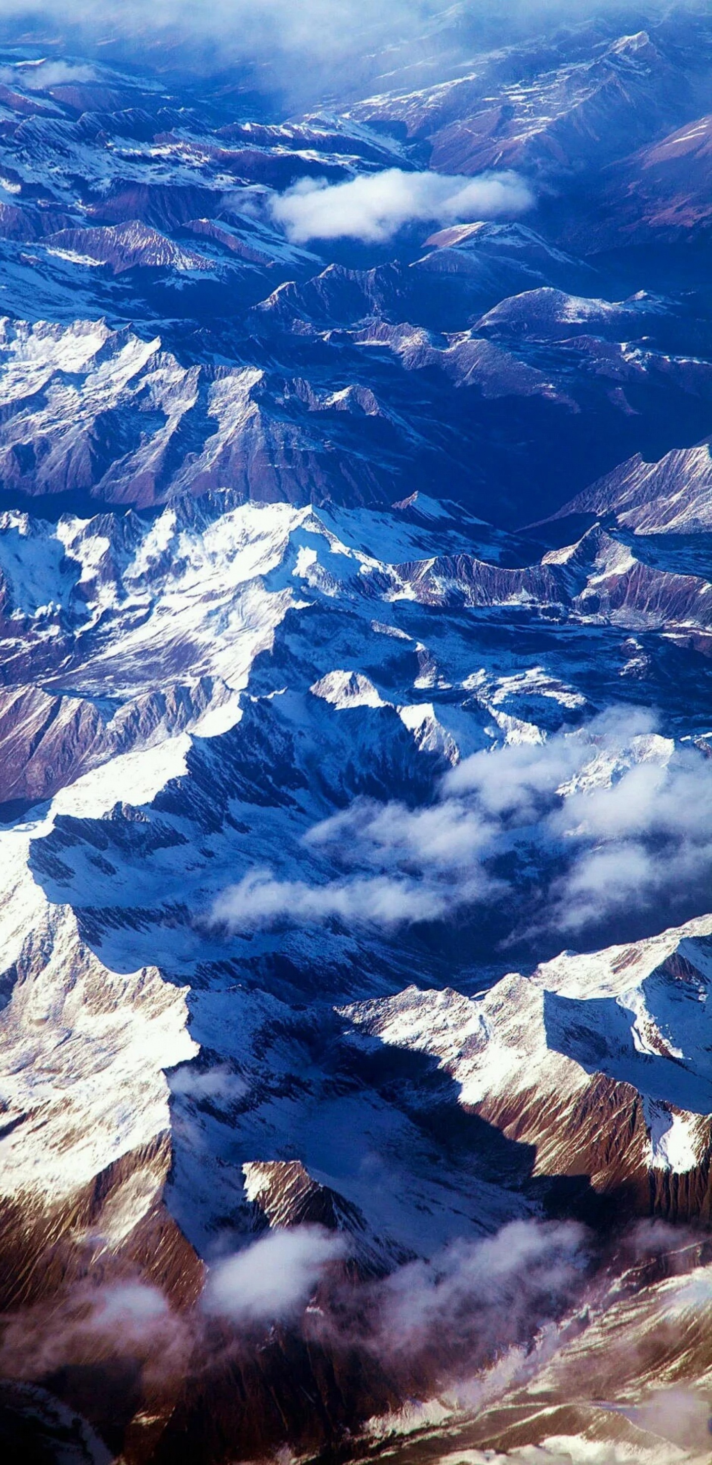 Los Recursos de Agua, Nieve, Paisaje Natural, Montaña, Highland. Wallpaper in 1440x2960 Resolution