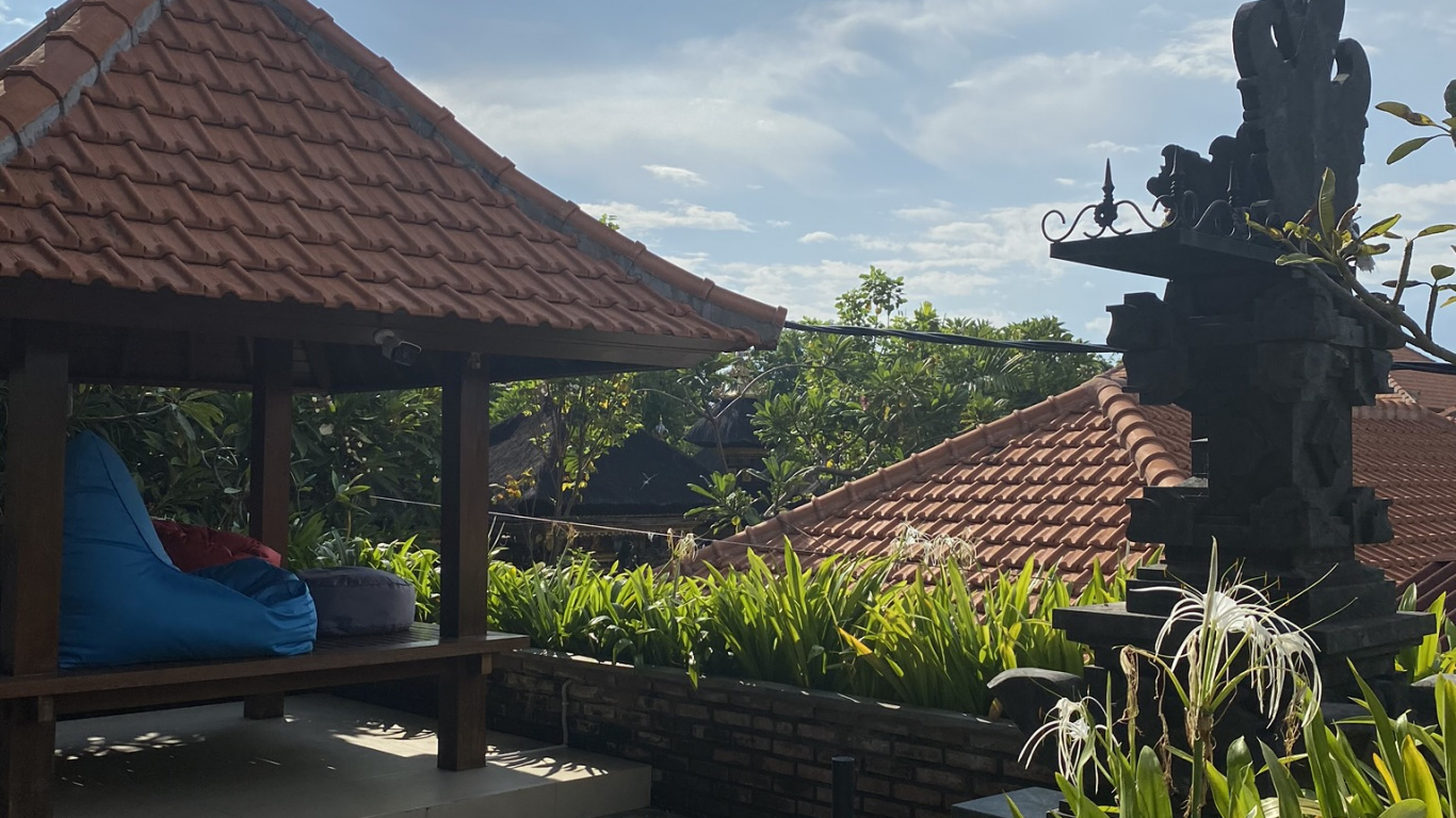 Dach, Tourismus, Gewässer, Natur, Vegetation. Wallpaper in 1366x768 Resolution