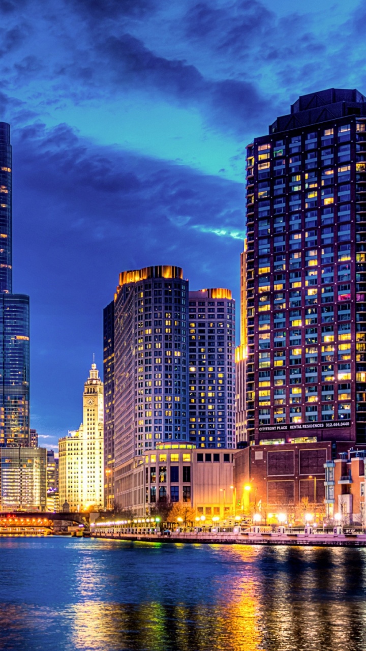 Skyline Der Stadt Bei Nacht Night. Wallpaper in 720x1280 Resolution