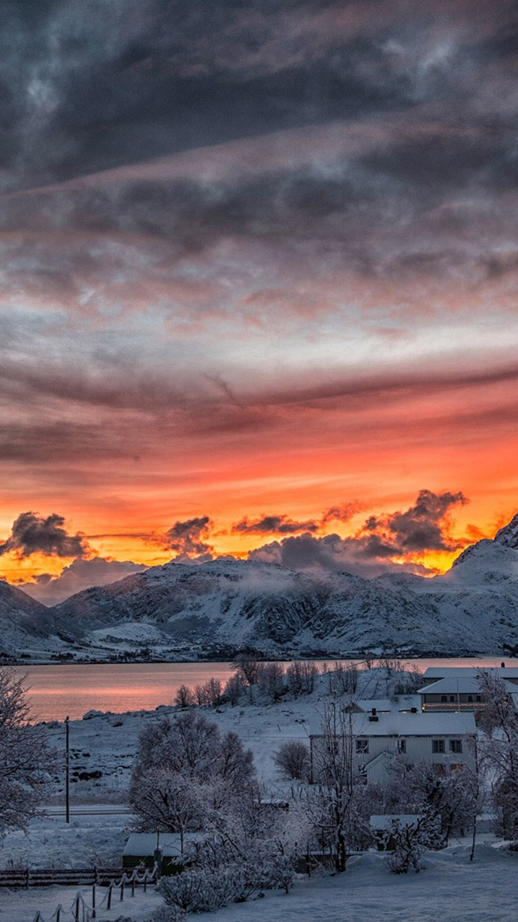 Snow Covered Mountain During Sunset. Wallpaper in 750x1334 Resolution