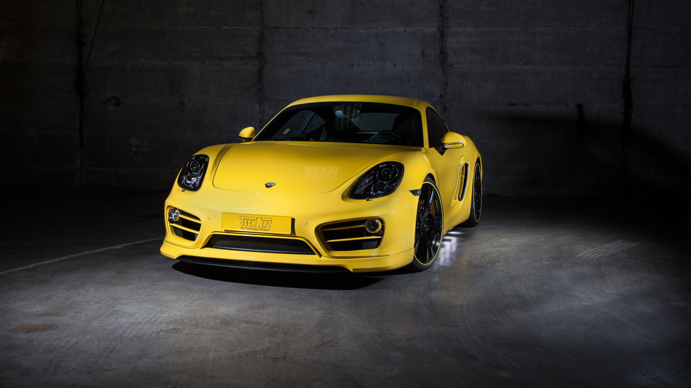 Porsche 911 Amarillo Estacionado en un Garaje. Wallpaper in 1366x768 Resolution
