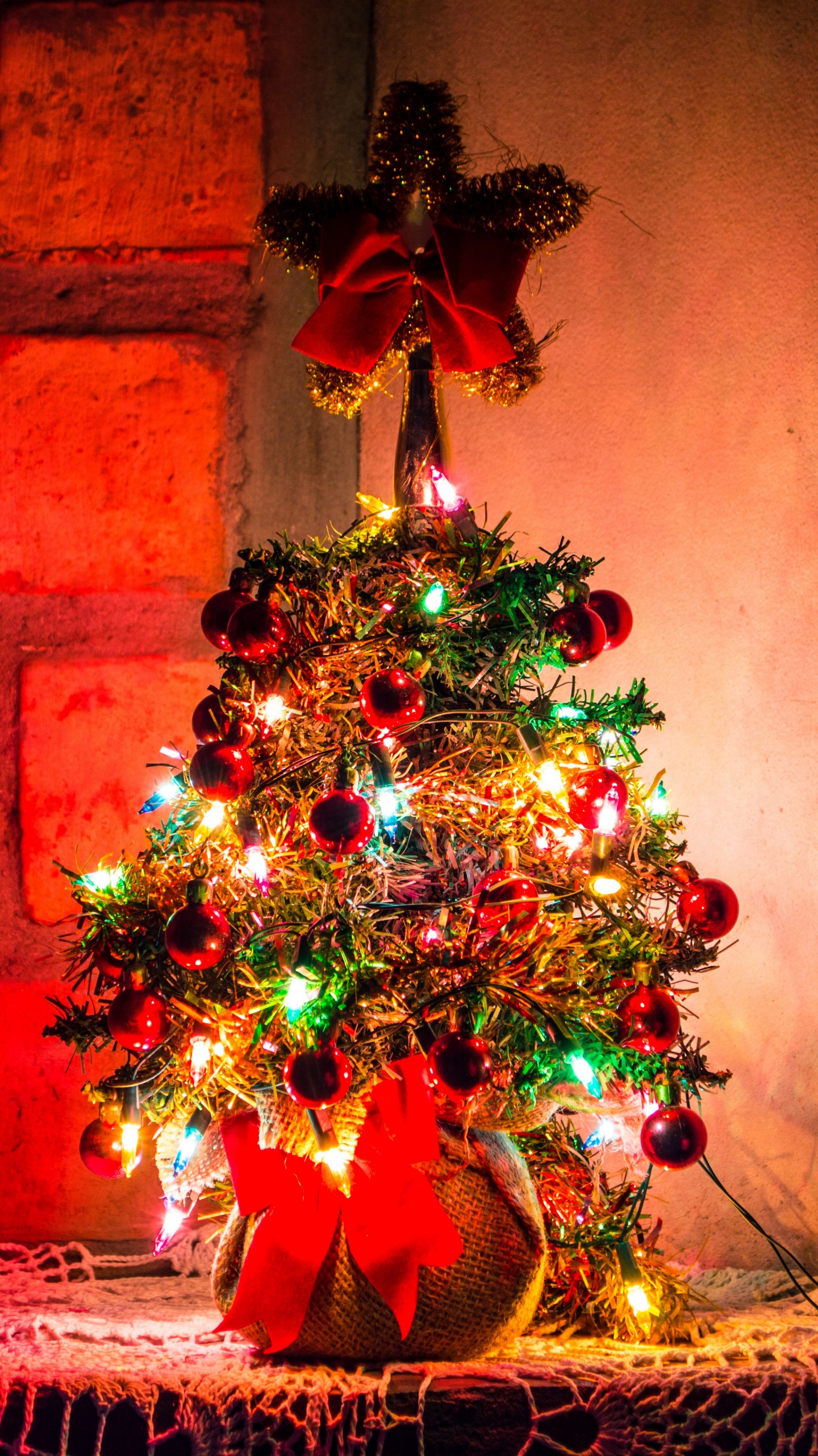 圣诞节那天, 圣诞装饰, 圣诞树, 新的一年, 圣诞节的装饰品 壁纸 1440x2560 允许