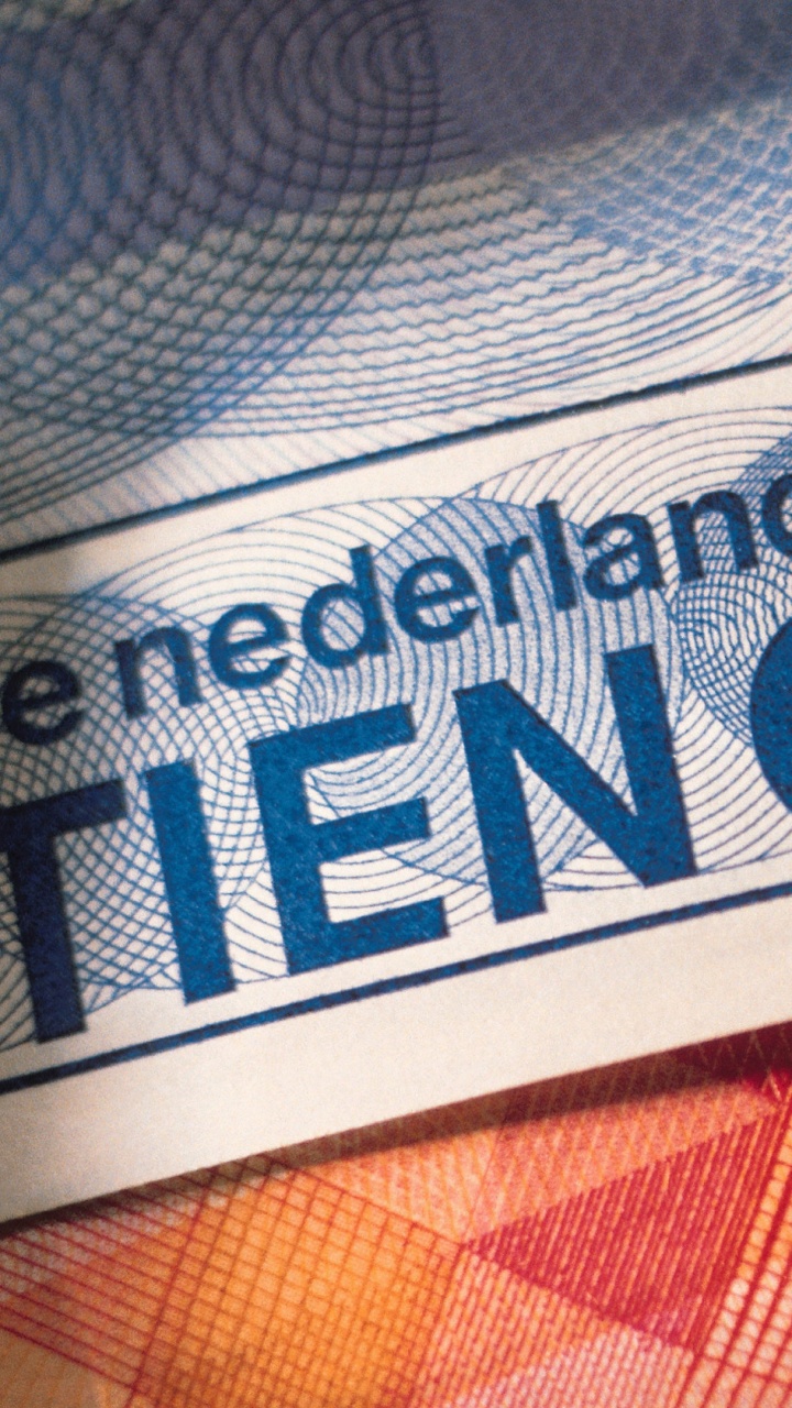 Boîte Blanche et Bleue Sur Textile Rouge et Blanc. Wallpaper in 720x1280 Resolution