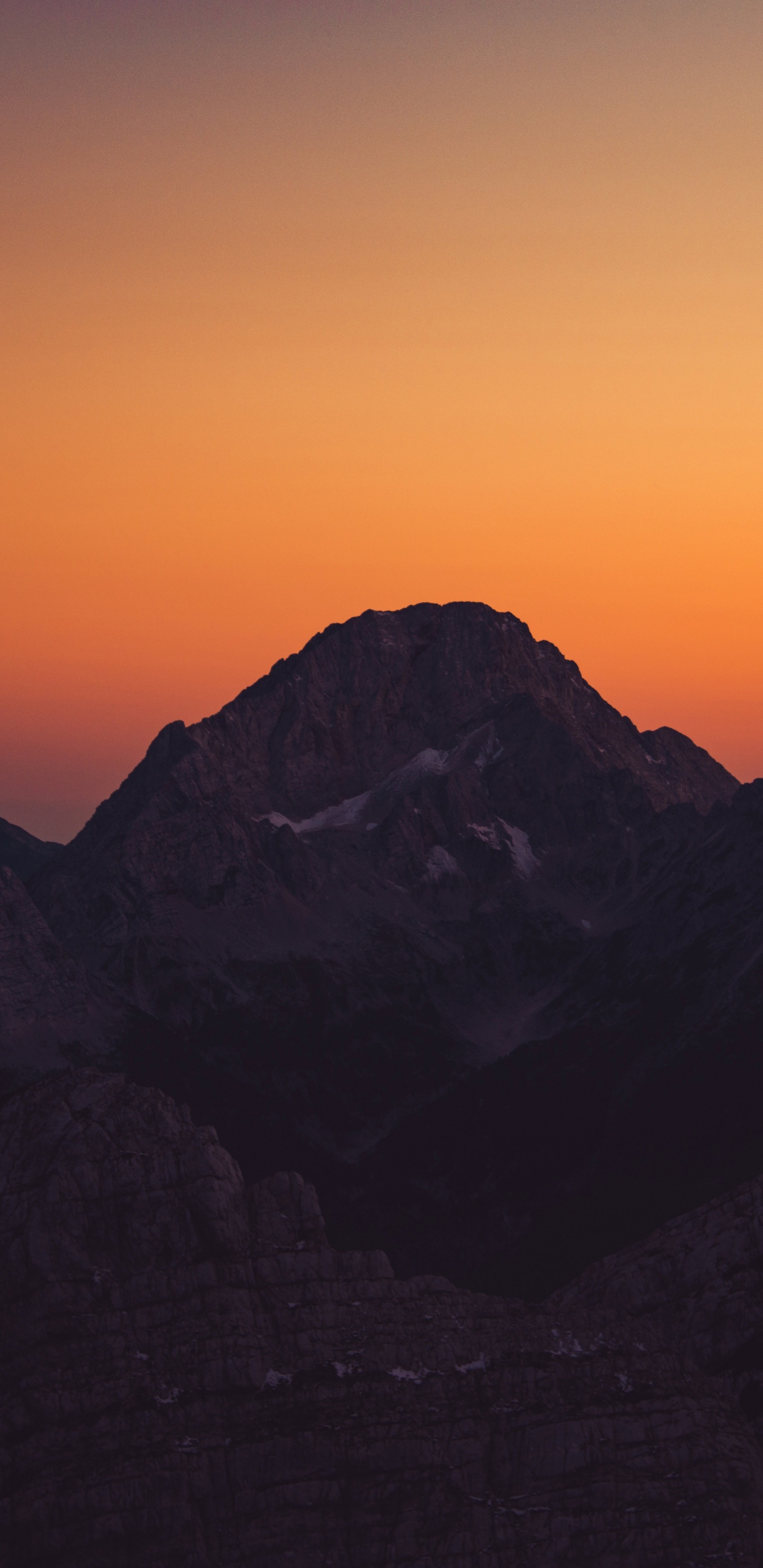 Sonnenuntergang, Bergigen Landschaftsformen, Bergkette, Cloud, Sonnenaufgang. Wallpaper in 1440x2960 Resolution