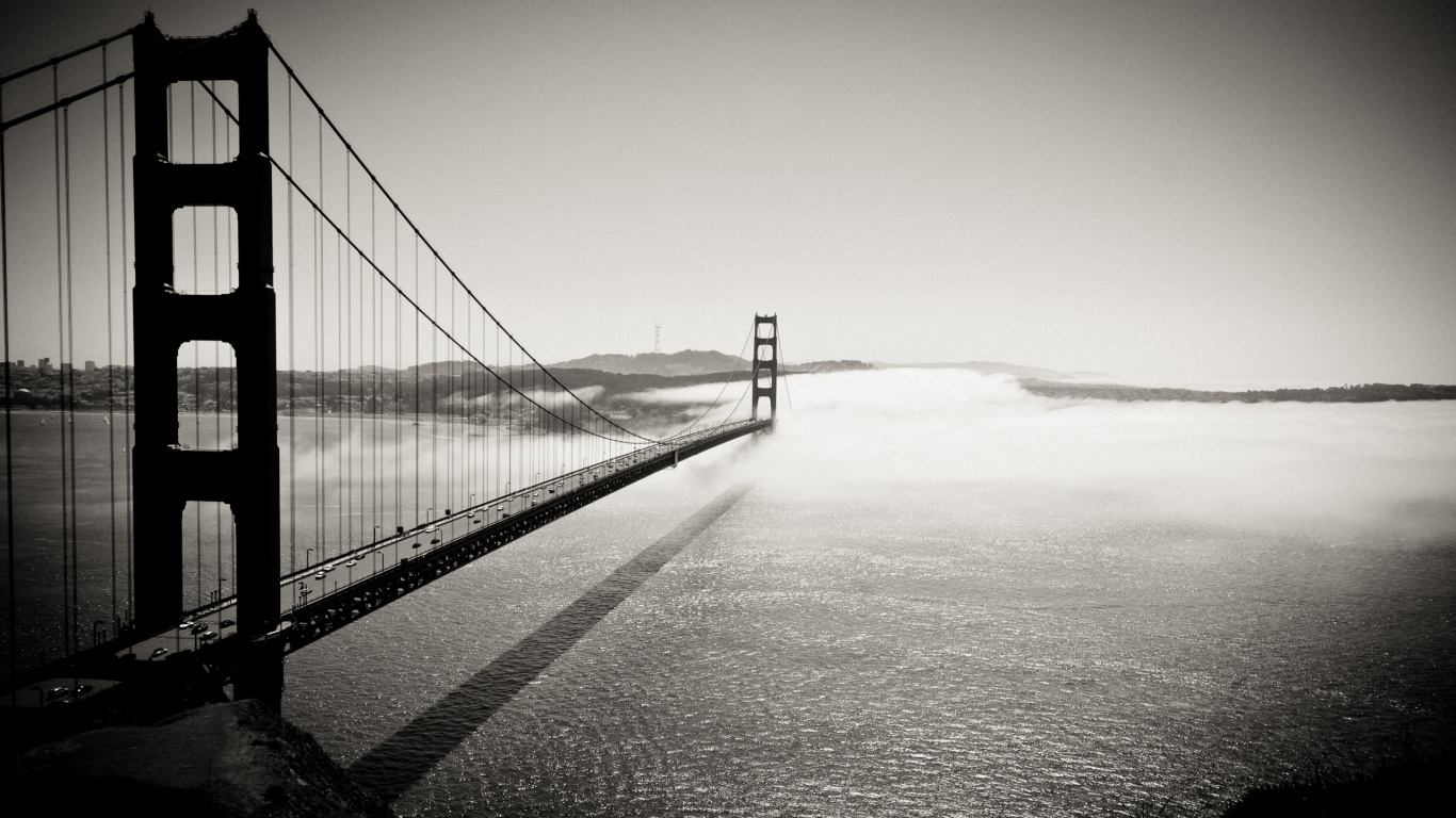 Grayscale Photo of Golden Gate Bridge. Wallpaper in 1366x768 Resolution