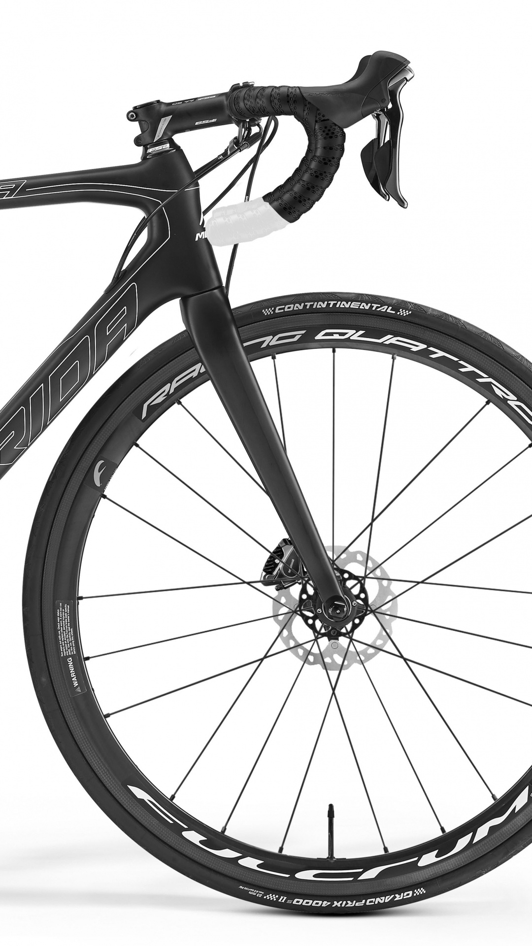 Schwarz-weißes Mountainbike. Wallpaper in 1080x1920 Resolution