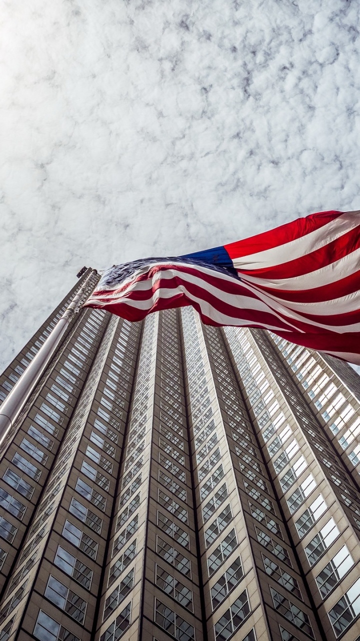 Low Angle Photography of High Rise Building. Wallpaper in 720x1280 Resolution