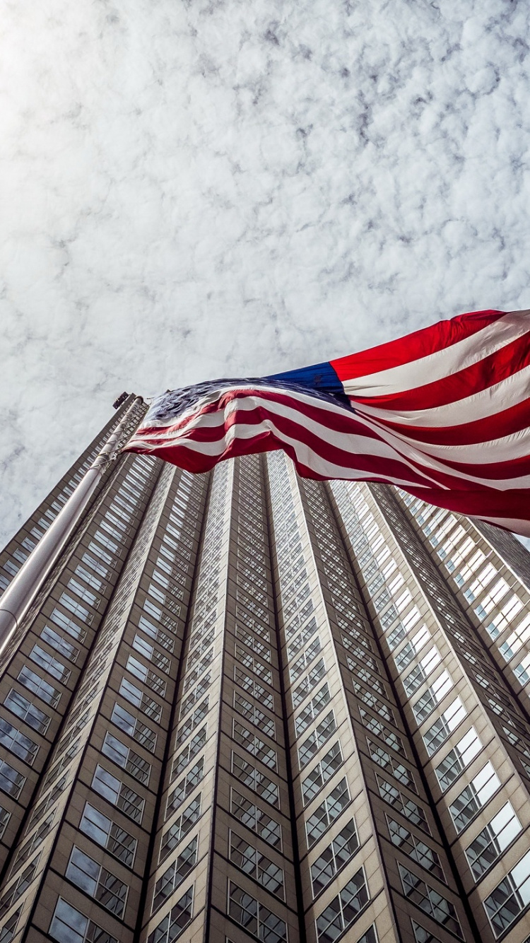 Low Angle Photography of High Rise Building. Wallpaper in 750x1334 Resolution