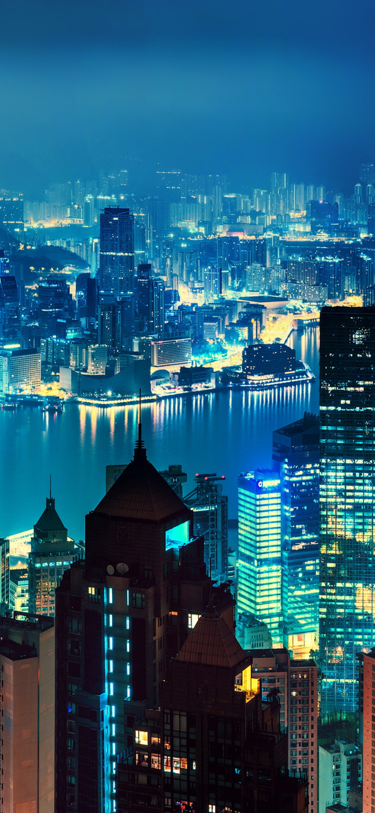 Horizonte de la Ciudad Durante la Noche. Wallpaper in 1242x2688 Resolution