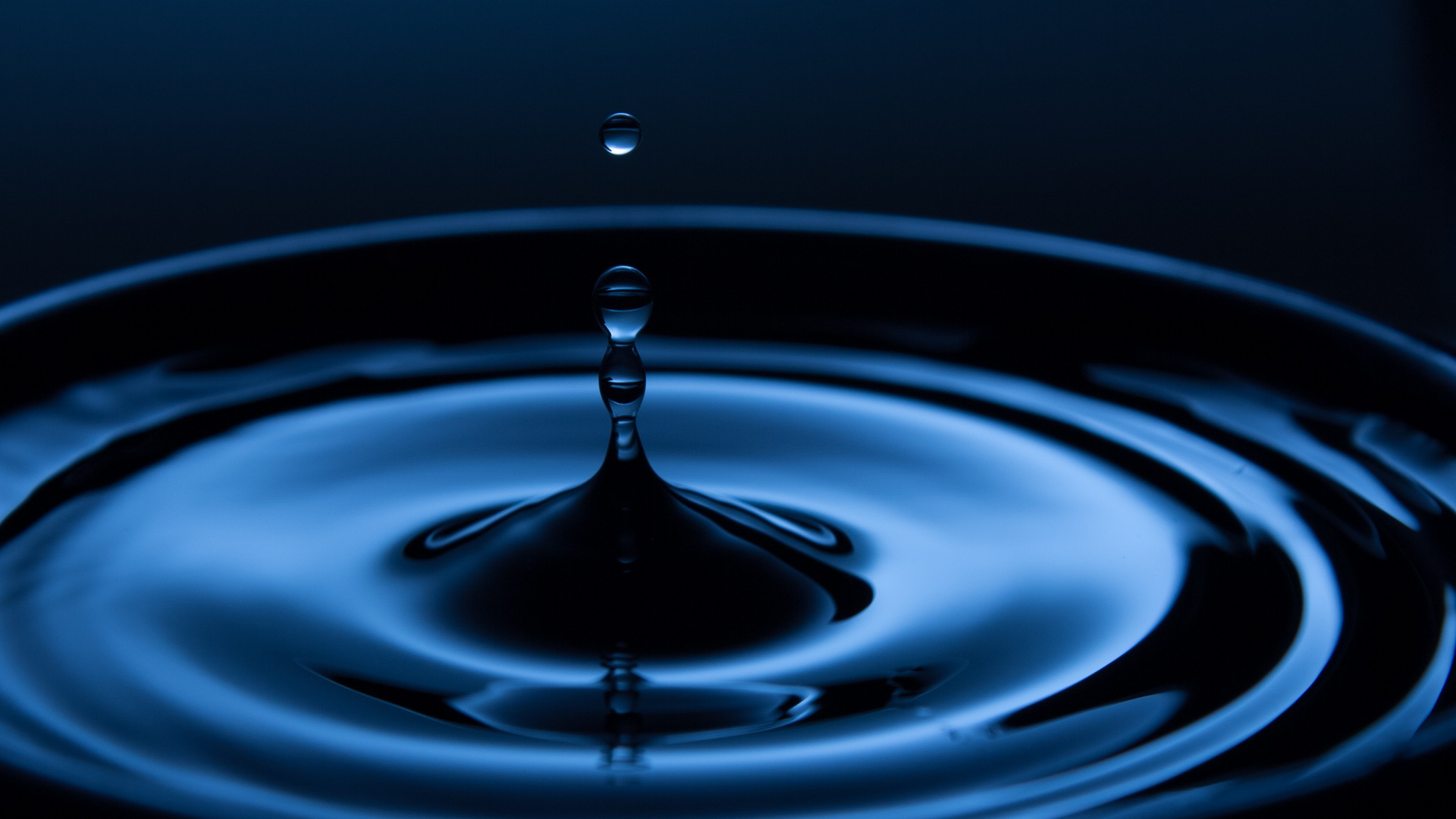 Water Drop in Black Background. Wallpaper in 1920x1080 Resolution