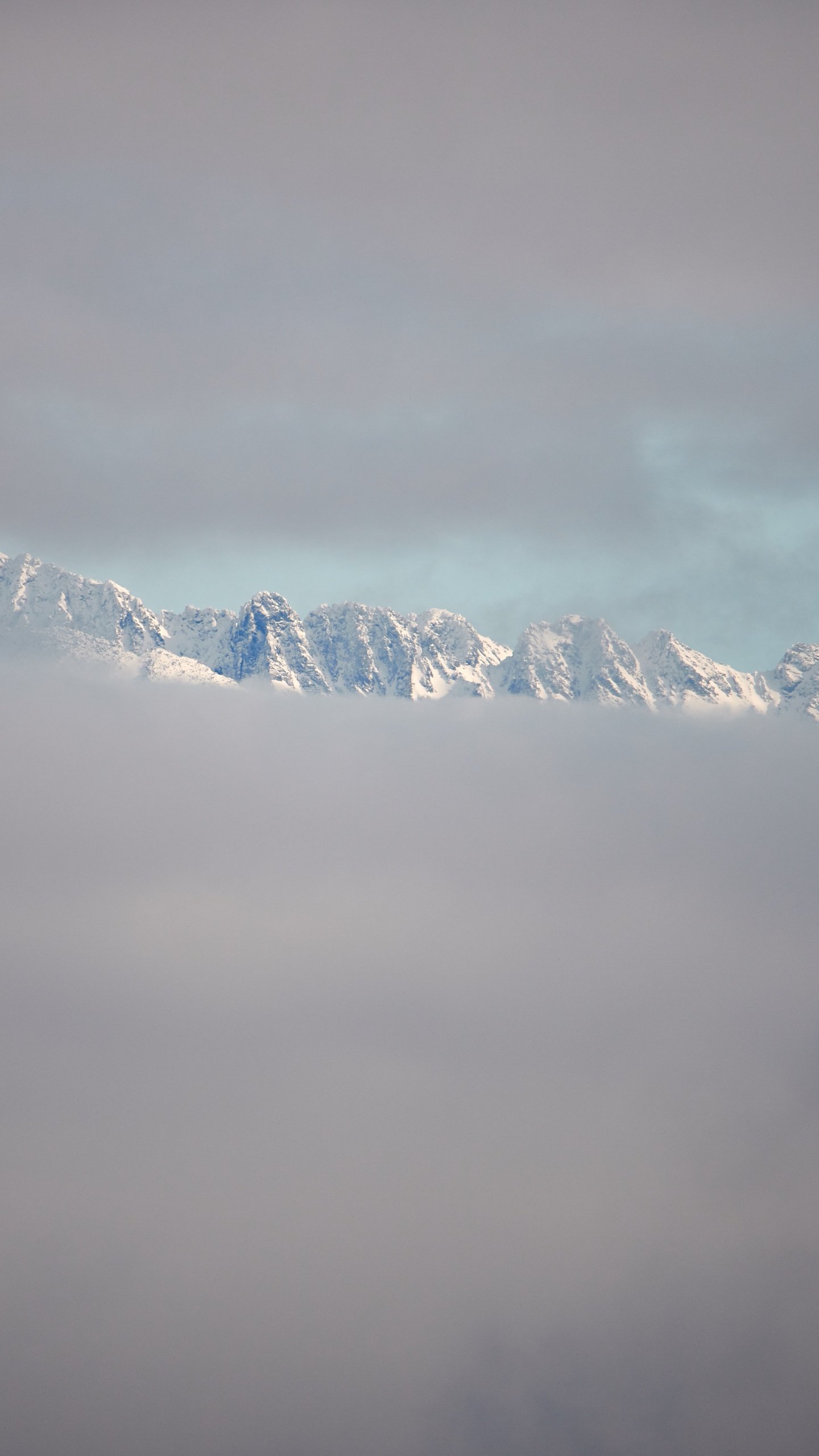 Cloud, Bergigen Landschaftsformen, Bergkette, Alpen, Himmel. Wallpaper in 1440x2560 Resolution