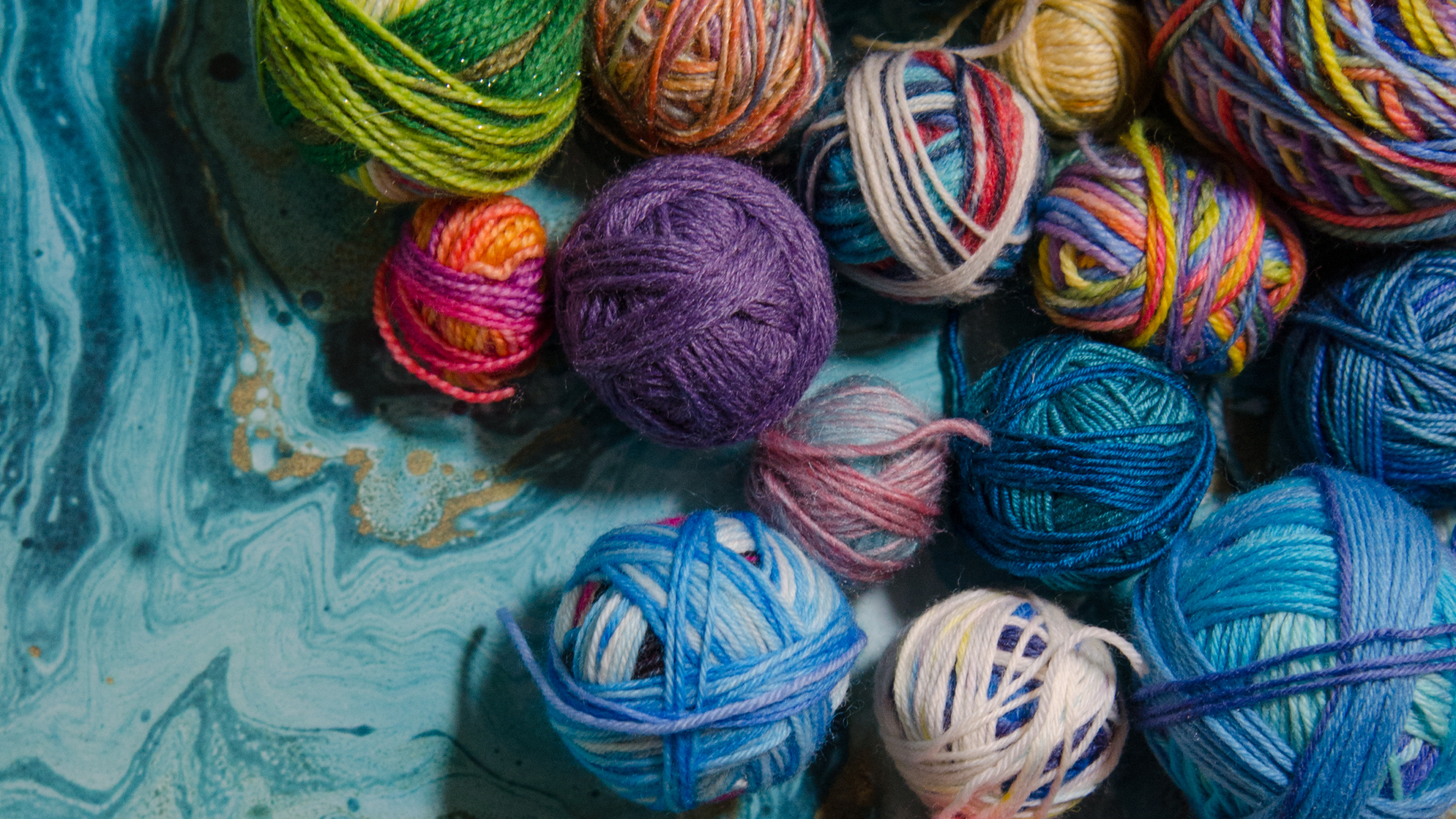 Thread, Knitting, Yarn, Tablet, Smartphone. Wallpaper in 2560x1440 Resolution