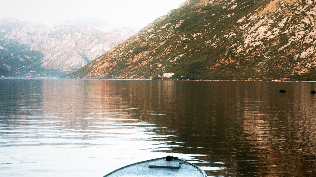 Reflection, Water, Transformation, Boat, Mountain. Wallpaper in 1280x720 Resolution