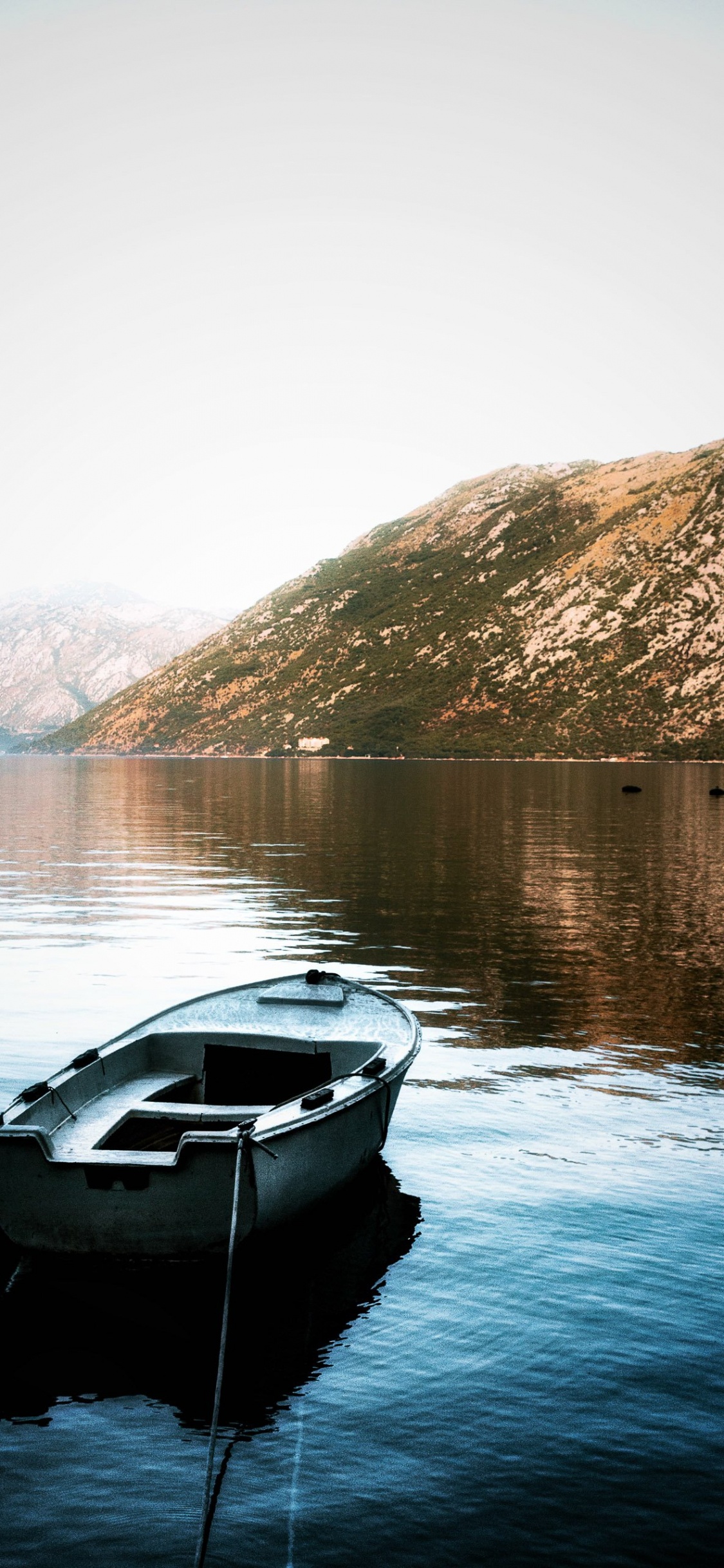 Réflexion, Eau, Transformation, Bateau, Motomarine. Wallpaper in 1125x2436 Resolution