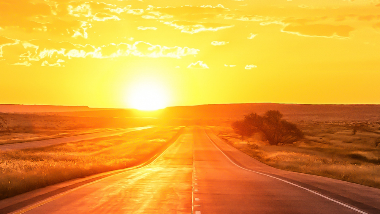 Gerade Straße Mit Sonnenuntergang, Sonnenuntergang, Road, Cloud, Atmosphäre. Wallpaper in 1280x720 Resolution