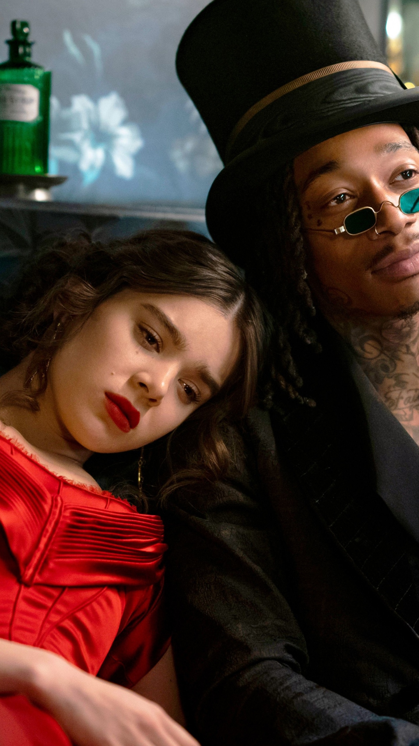 Dickinson Temporada 2, Hailee Steinfeld, Dickinson, Emily Dickinson, Alena Smith. Wallpaper in 1440x2560 Resolution