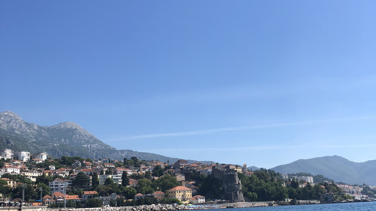 Sea, Water, Mountainous Landforms, Water Resources, Waterway. Wallpaper in 1280x720 Resolution