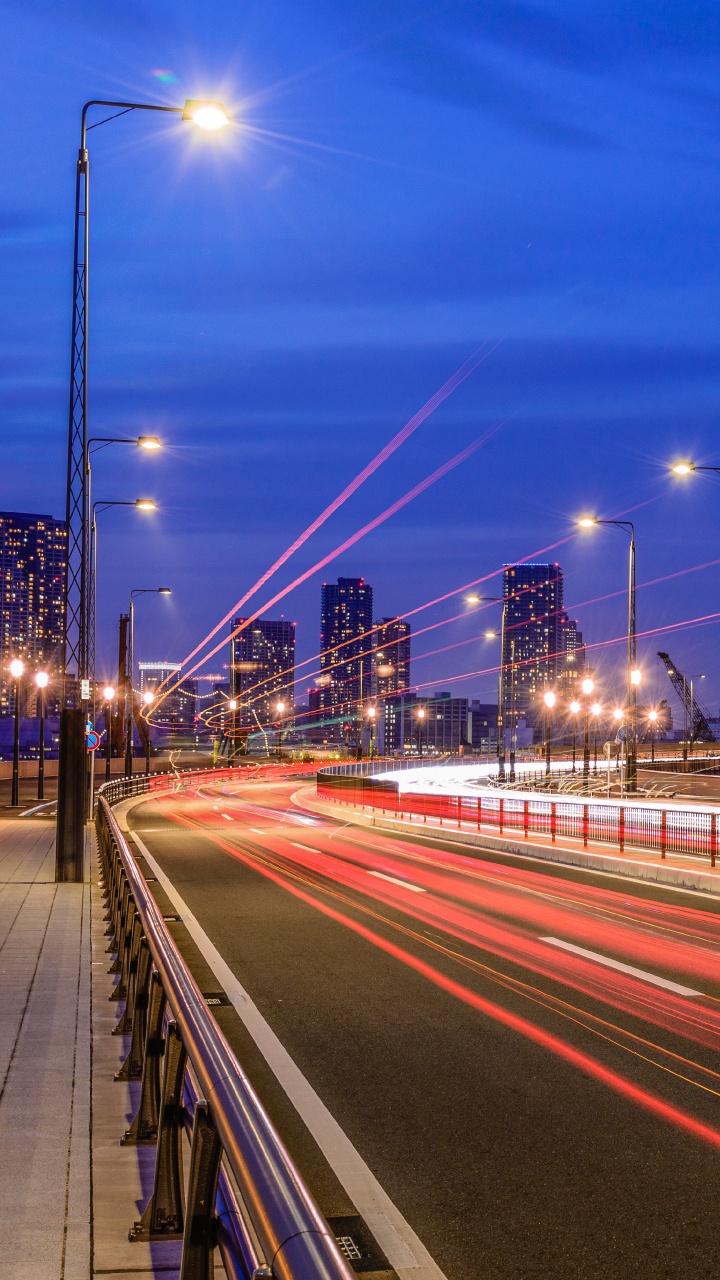 Fotografía de Lapso de Tiempo de Automóviles en la Carretera Durante la Noche. Wallpaper in 720x1280 Resolution
