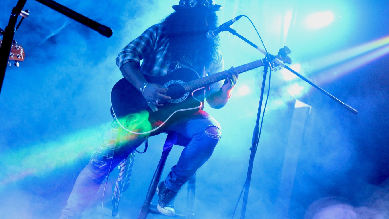 Guns N Roses, Performance, Événement, Guitariste, Guitare. Wallpaper in 1366x768 Resolution