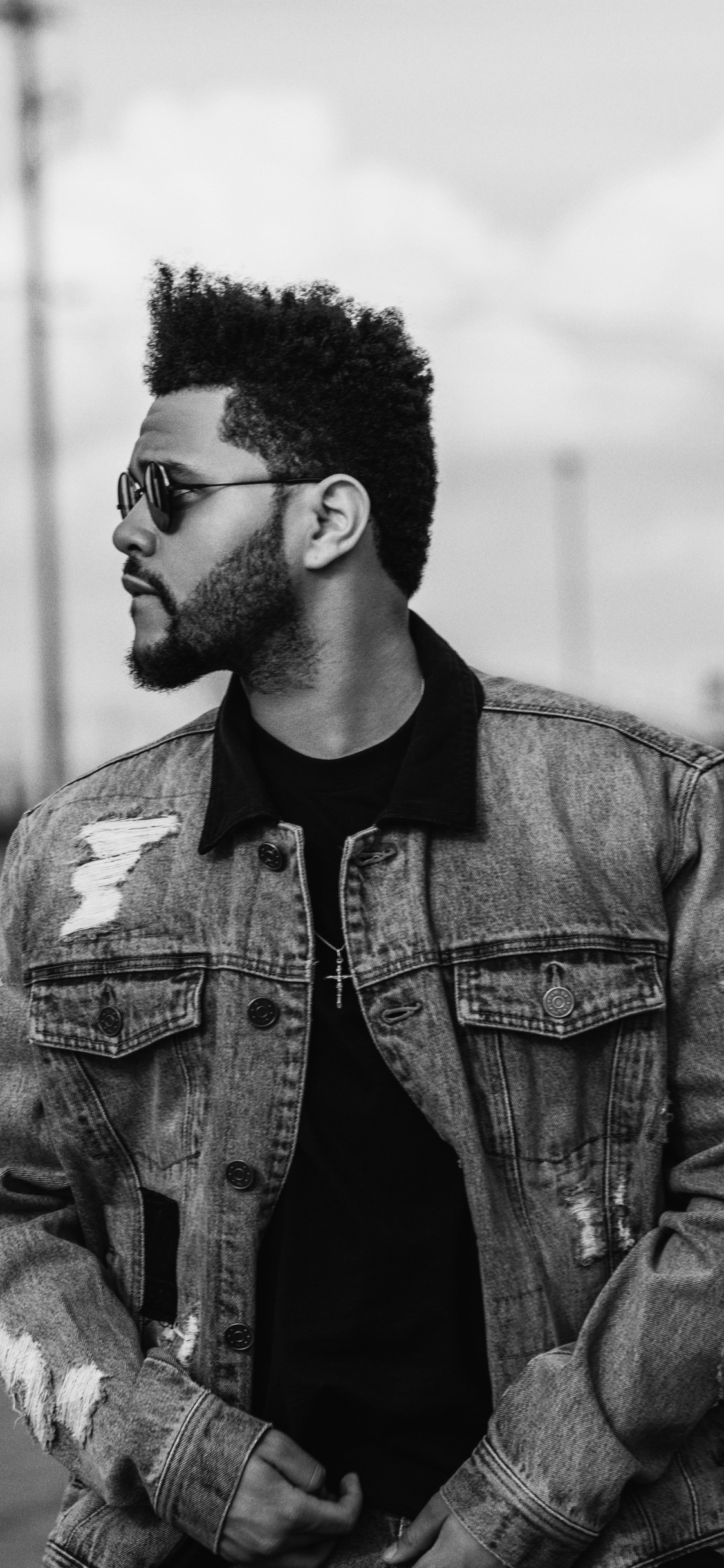 The Weeknd, Black, Monochrome, Urban Area, Snapshot. Wallpaper in 1125x2436 Resolution