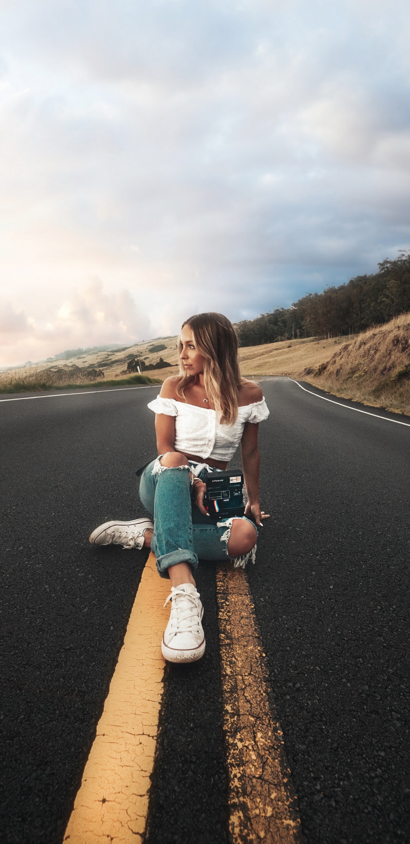 Schritt Nr, Cloud, Menschlichen Körper, Menschen in Der Natur, Asphalt. Wallpaper in 1440x2960 Resolution